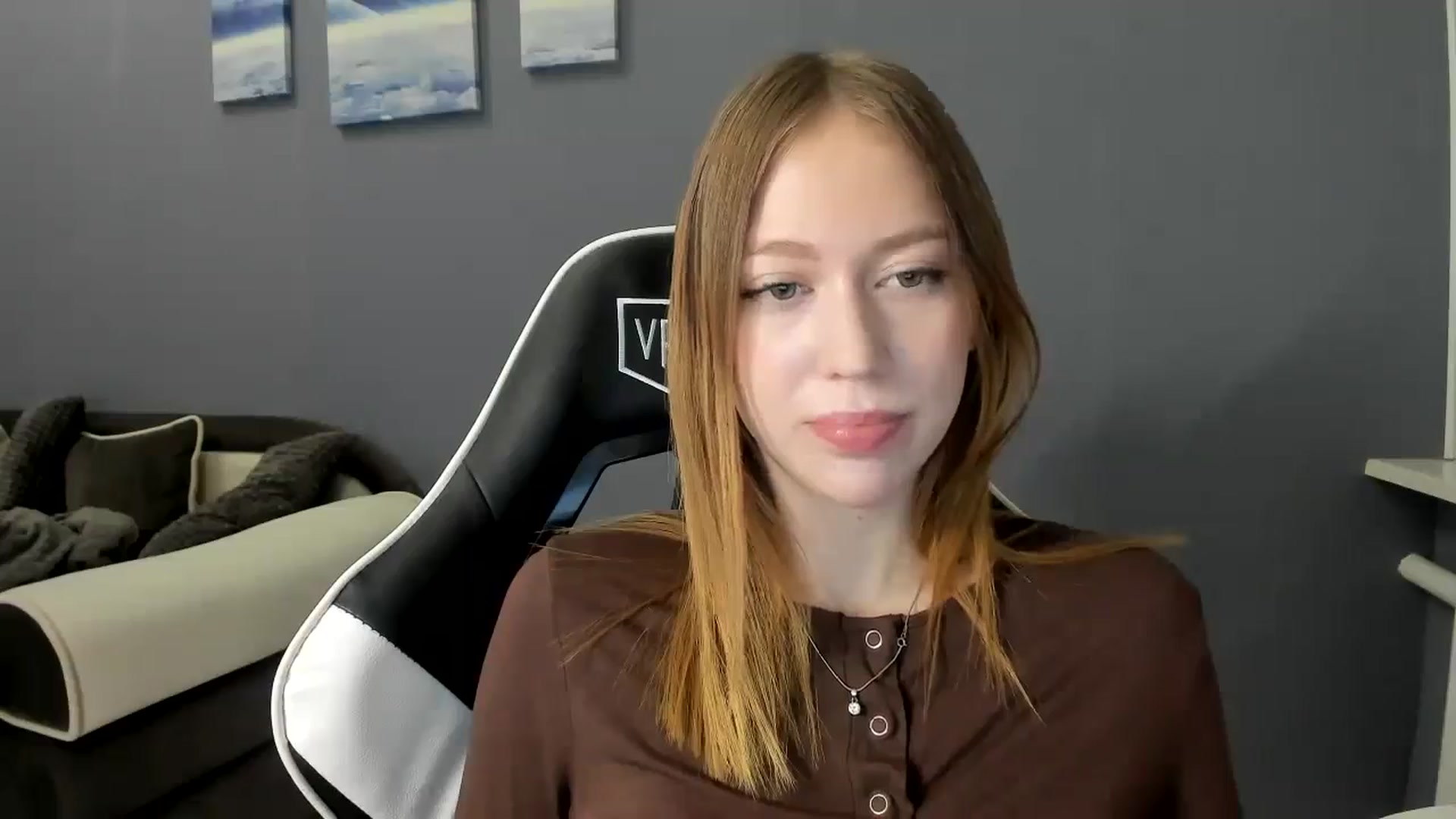 Gallery image thumbnail from RoboSasha's myfreecams stream on, 12/06/2024, 18:47 image 19 of 20