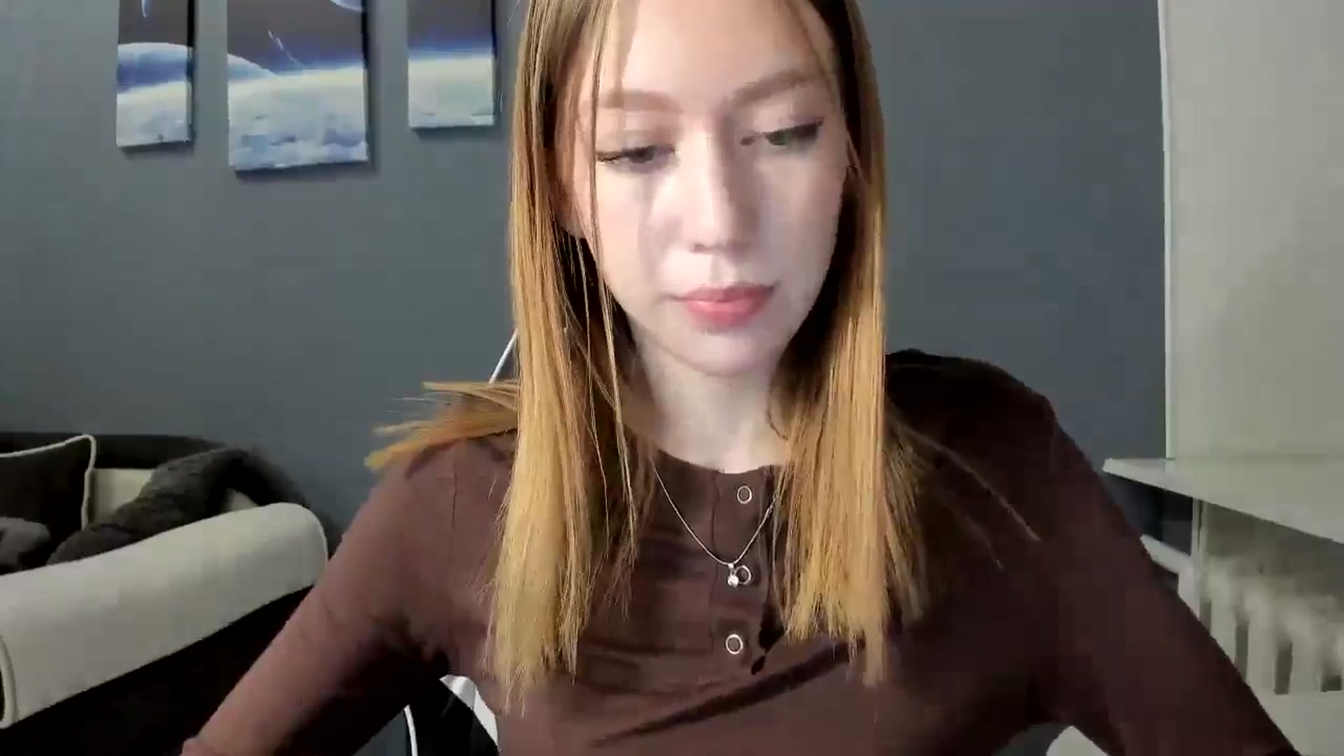 Gallery image thumbnail from RoboSasha's myfreecams stream on, 12/06/2024, 18:47 image 5 of 20