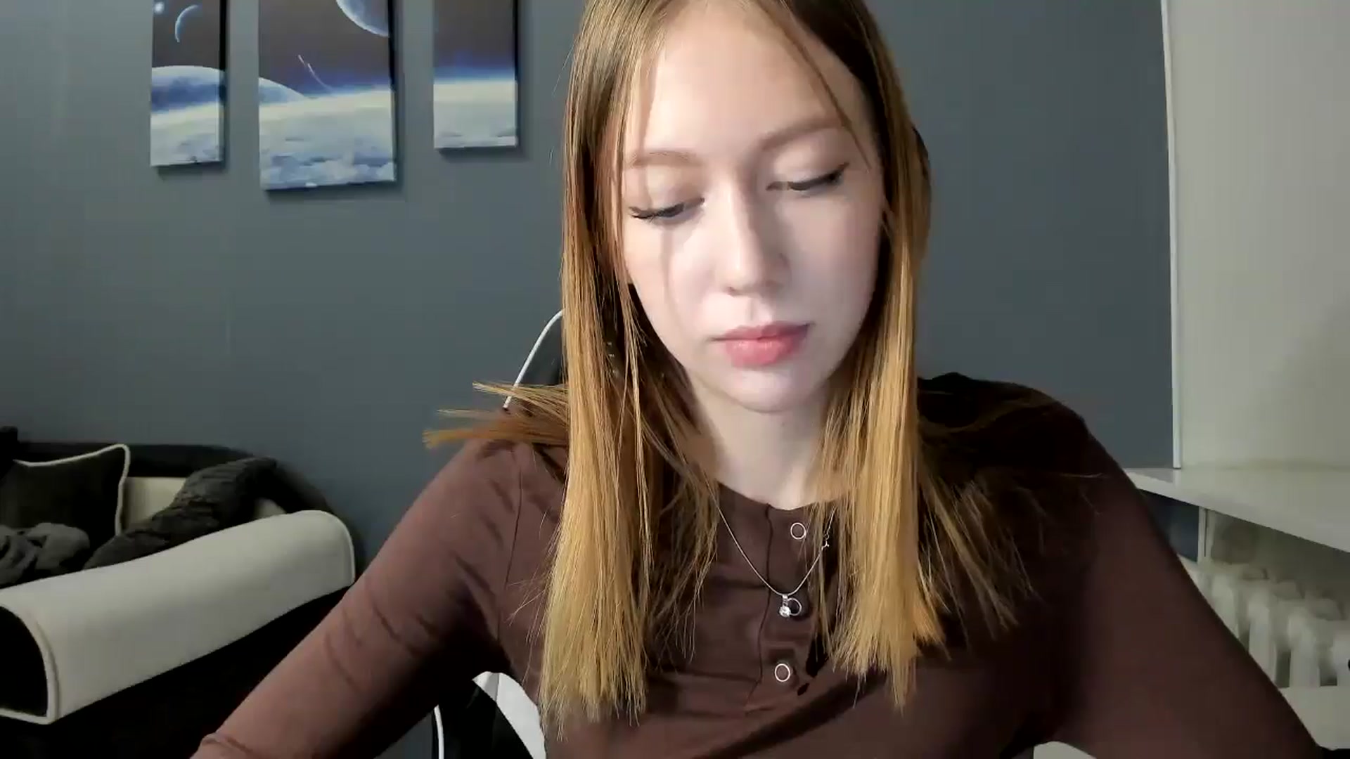 Gallery image thumbnail from RoboSasha's myfreecams stream on, 12/06/2024, 18:47 image 4 of 20