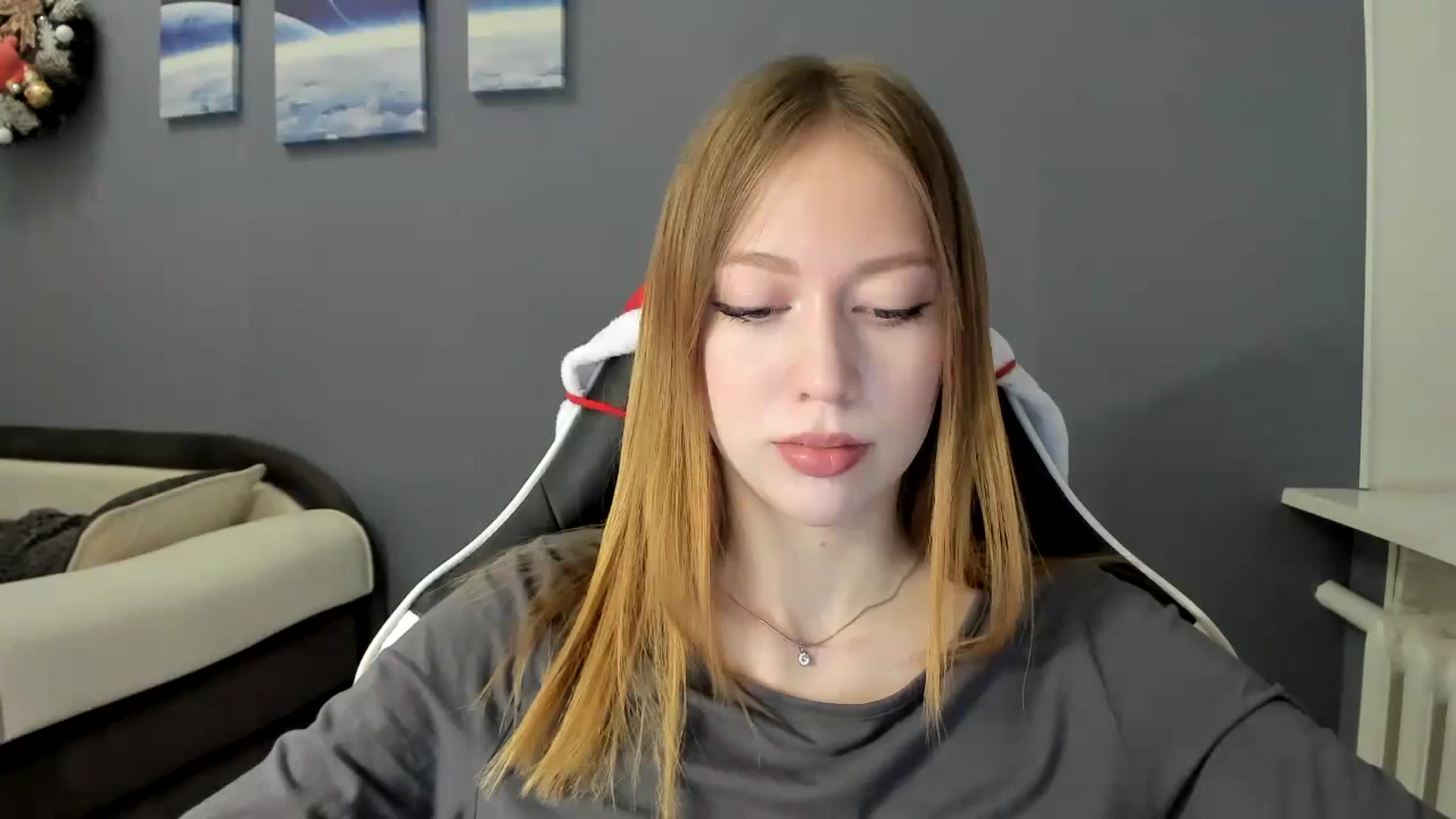 Gallery image thumbnail from RoboSasha's myfreecams stream on, 12/11/2024, 13:44 image 7 of 20