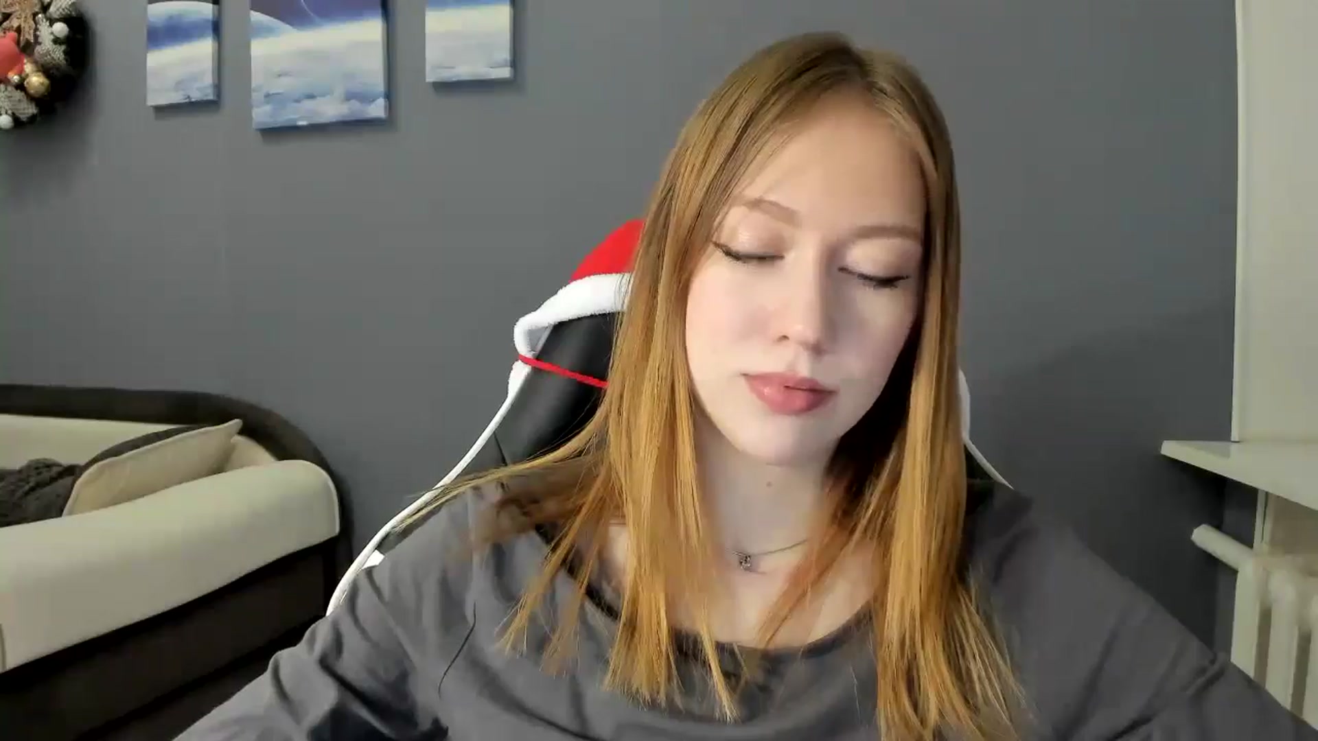 Gallery image thumbnail from RoboSasha's myfreecams stream on, 12/11/2024, 13:44 image 5 of 20