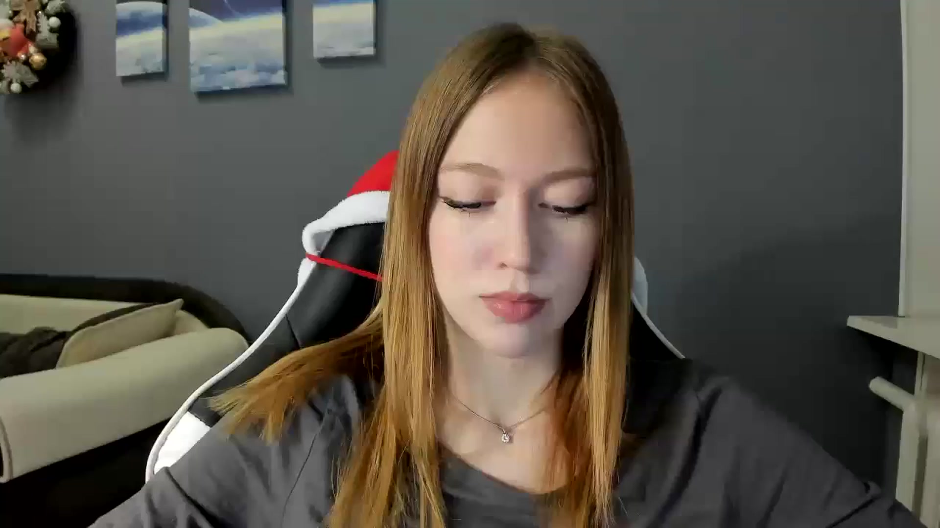 Gallery image thumbnail from RoboSasha's myfreecams stream on, 12/11/2024, 13:44 image 16 of 20