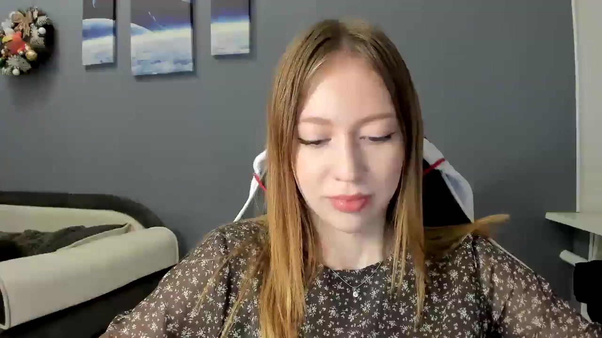 Gallery image thumbnail from RoboSasha's myfreecams stream on, 12/12/2024, 16:26 image 13 of 20