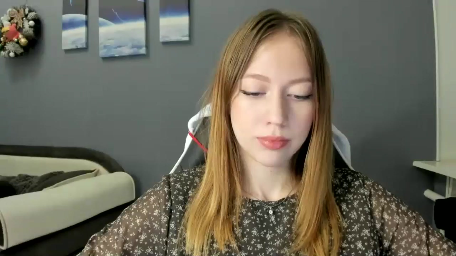 Gallery image thumbnail from RoboSasha's myfreecams stream on, 12/12/2024, 16:26 image 19 of 20