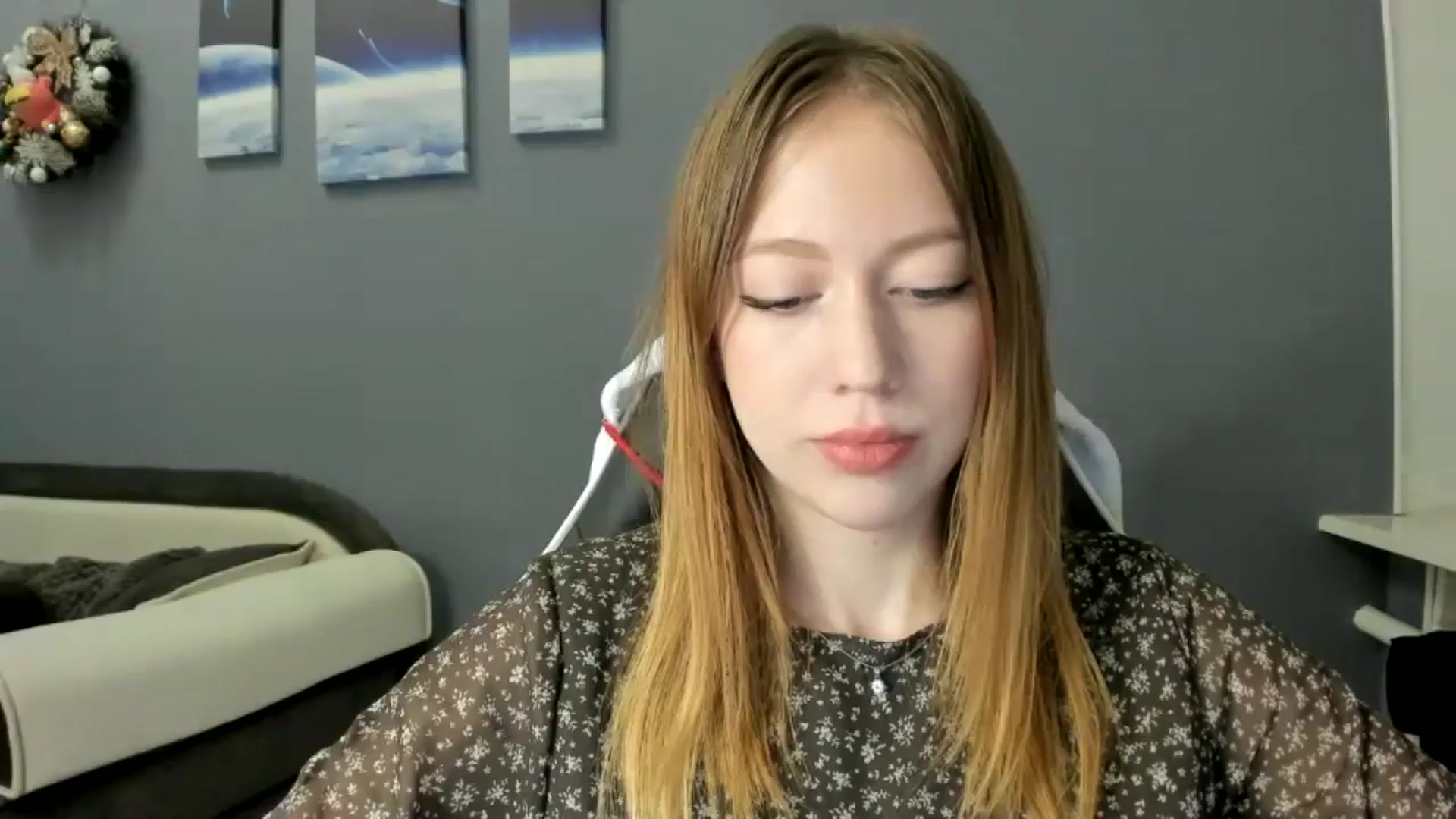 Gallery image thumbnail from RoboSasha's myfreecams stream on, 12/12/2024, 16:26 image 18 of 20
