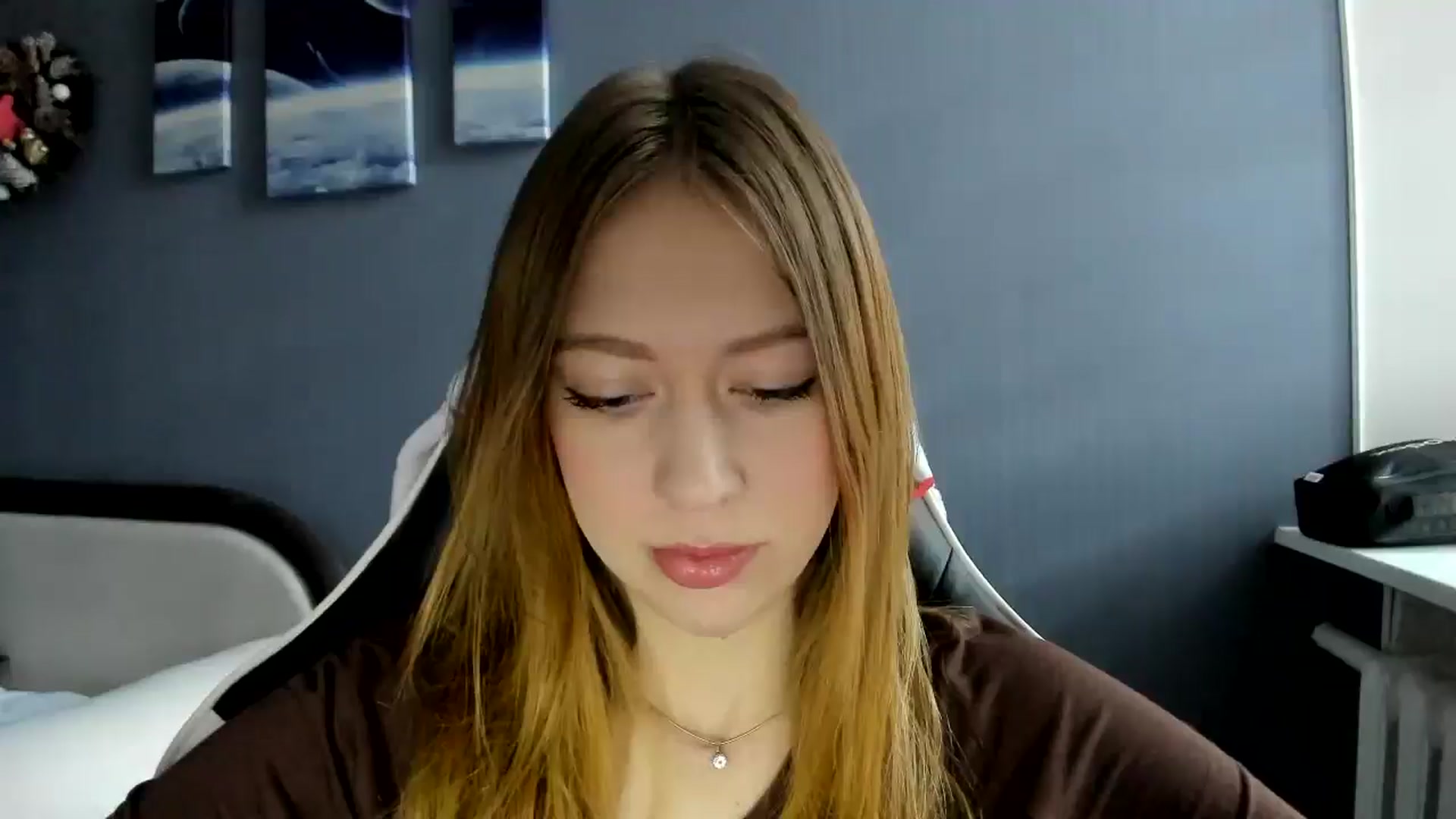 Gallery image thumbnail from RoboSasha's myfreecams stream on, 12/14/2024, 11:08 image 18 of 20