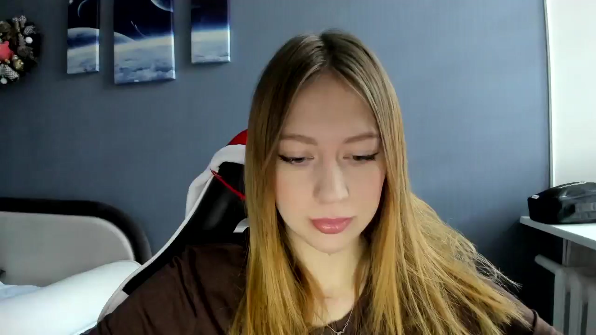 Gallery image thumbnail from RoboSasha's myfreecams stream on, 12/14/2024, 11:08 image 2 of 20