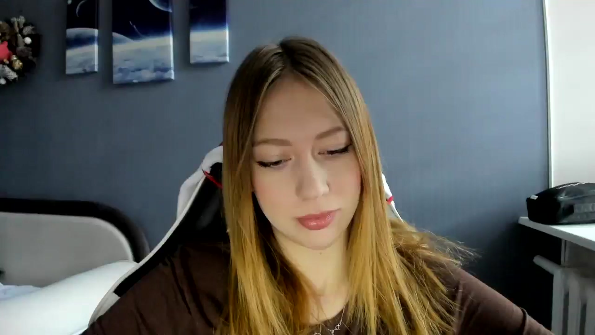 Gallery image thumbnail from RoboSasha's myfreecams stream on, 12/14/2024, 11:08 image 5 of 20