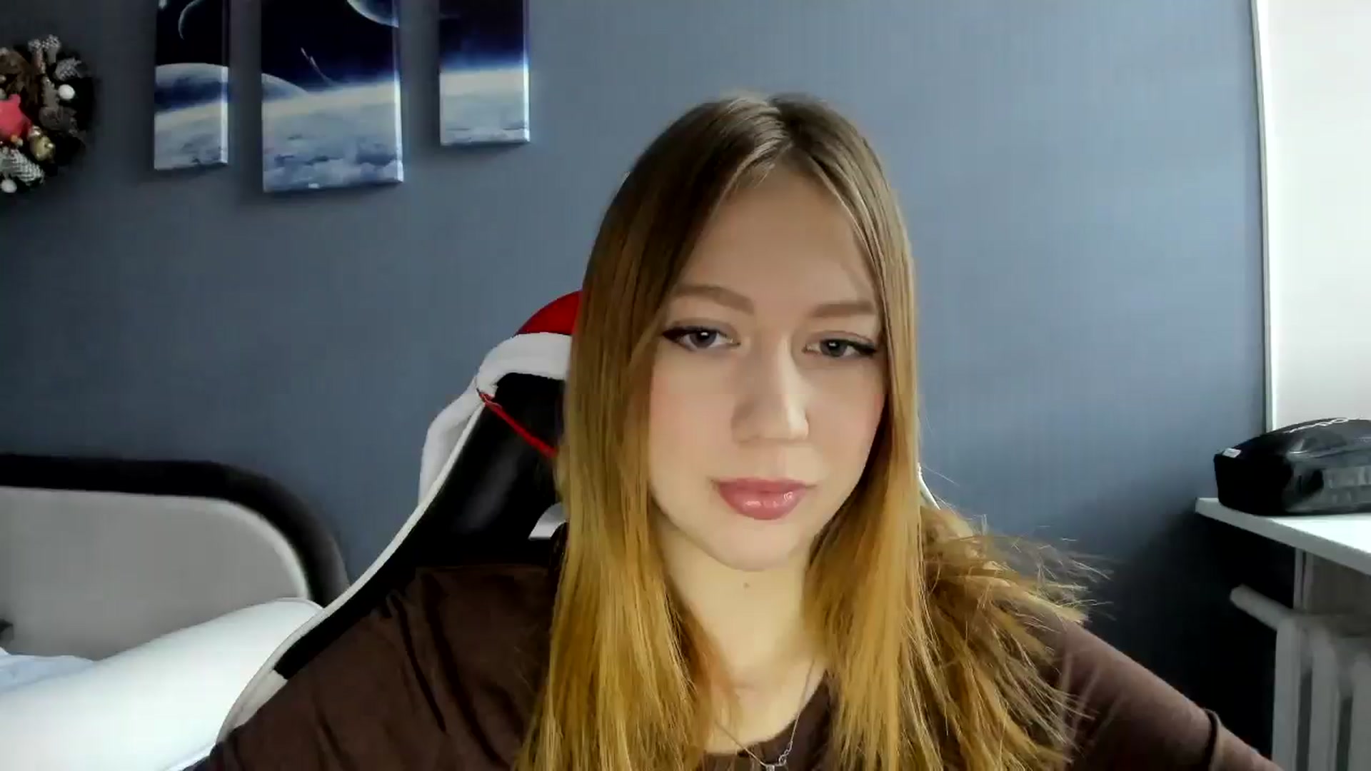Gallery image thumbnail from RoboSasha's myfreecams stream on, 12/14/2024, 11:08 image 4 of 20