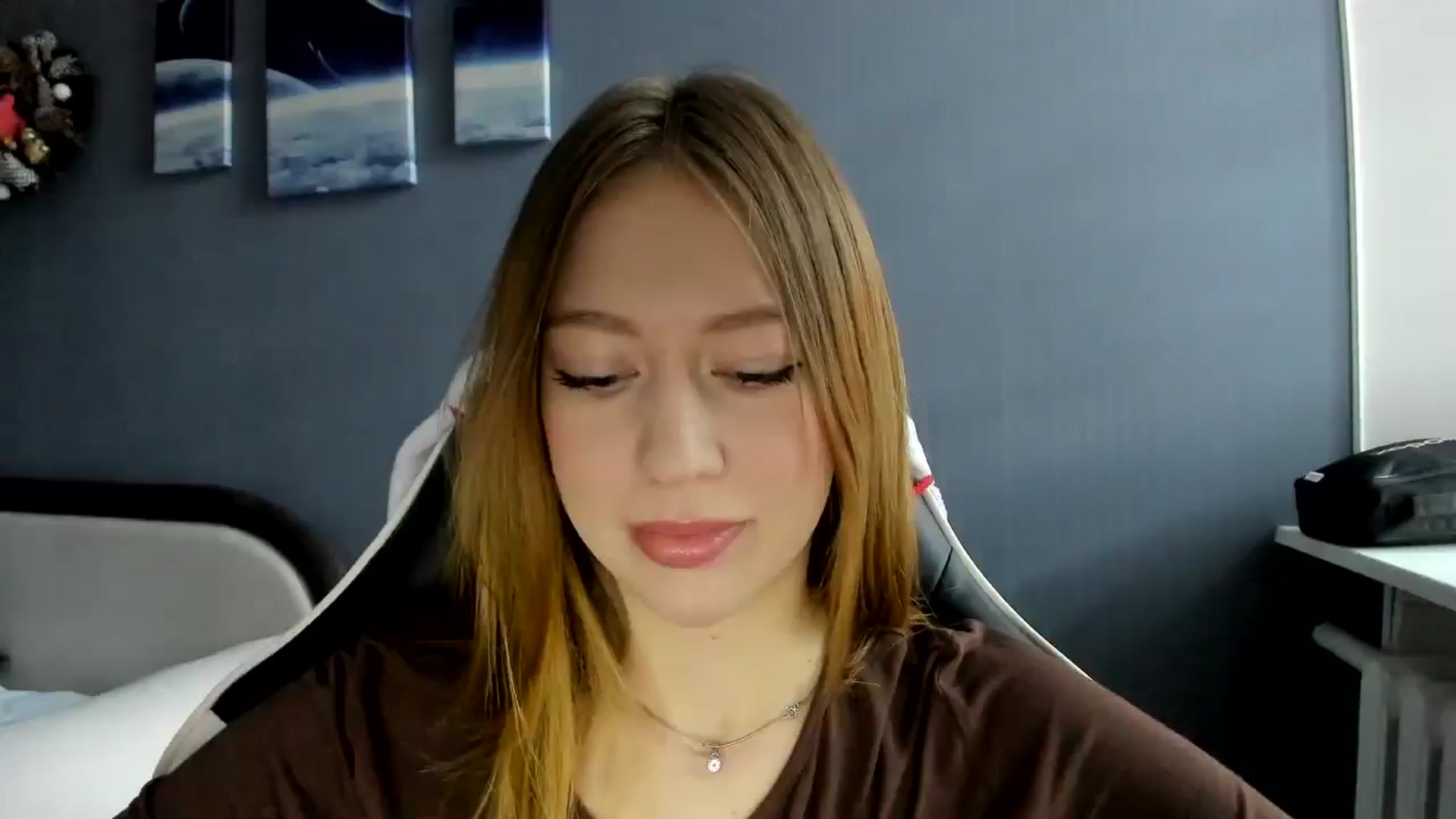 Gallery image thumbnail from RoboSasha's myfreecams stream on, 12/14/2024, 11:08 image 19 of 20