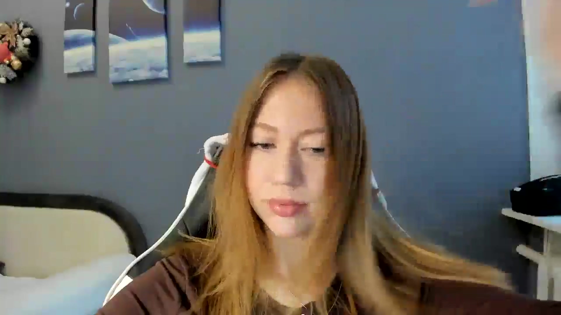 Gallery image thumbnail from RoboSasha's myfreecams stream on, 12/14/2024, 11:53 image 6 of 20