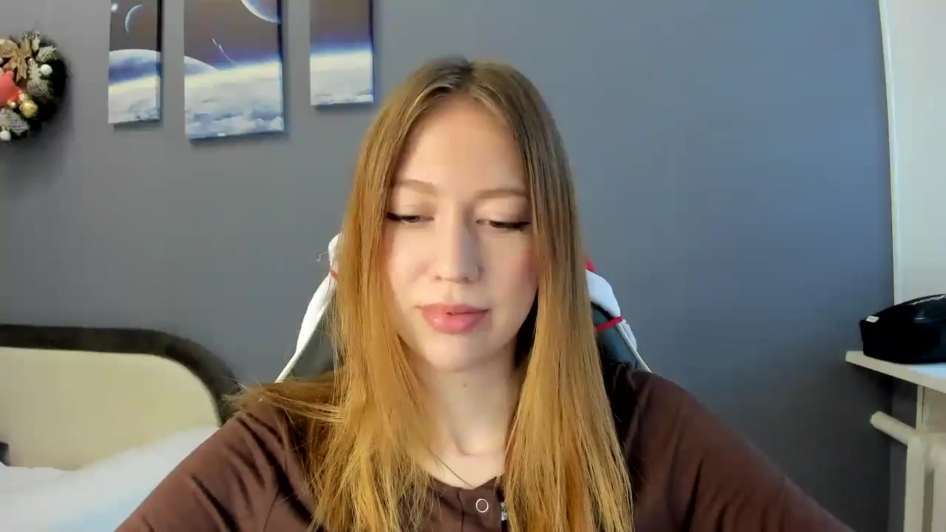 Gallery image thumbnail from RoboSasha's myfreecams stream on, 12/14/2024, 11:53 image 12 of 20