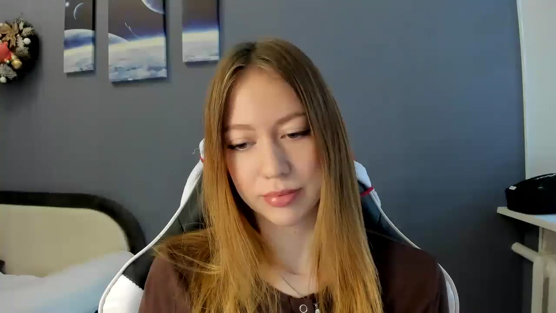 Gallery image thumbnail from RoboSasha's myfreecams stream on, 12/14/2024, 11:53 image 18 of 20