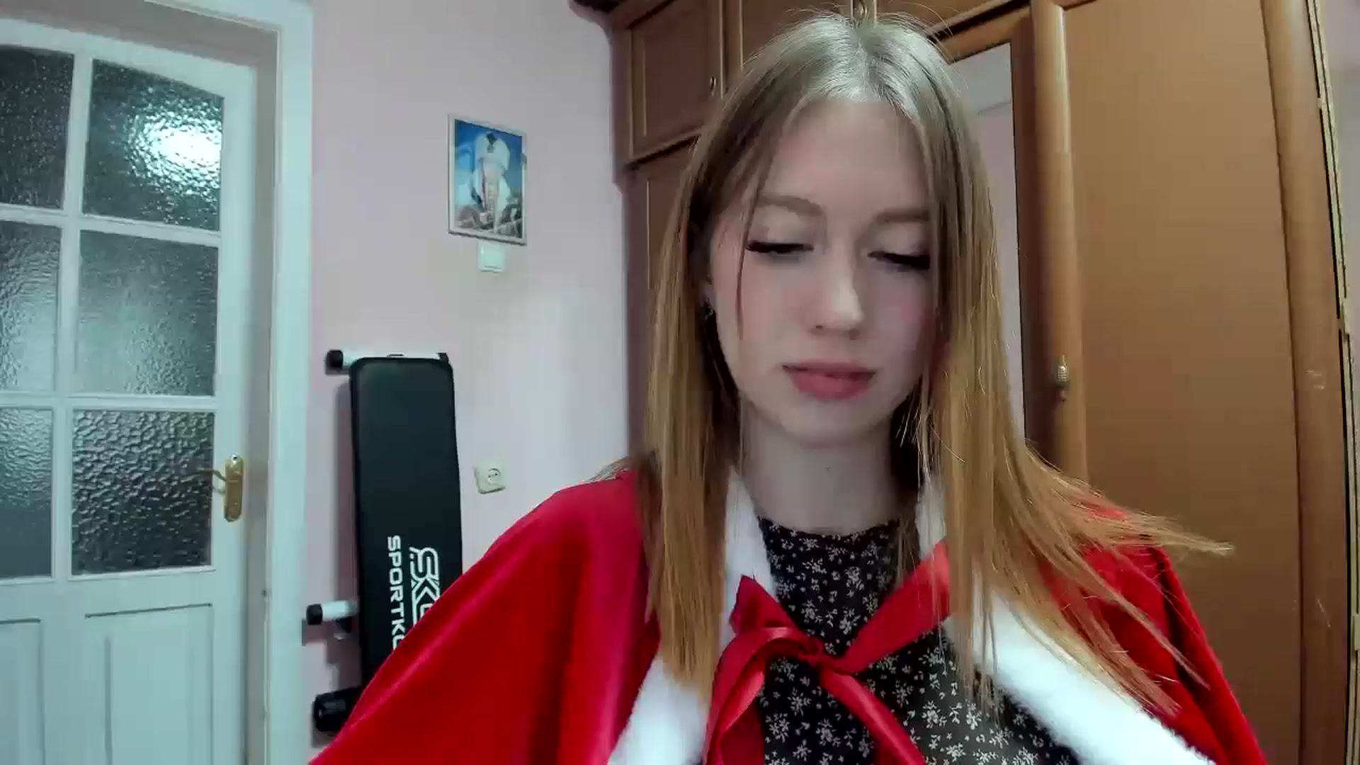 Gallery image thumbnail from RoboSasha's myfreecams stream on, 12/23/2024, 11:53 image 14 of 20