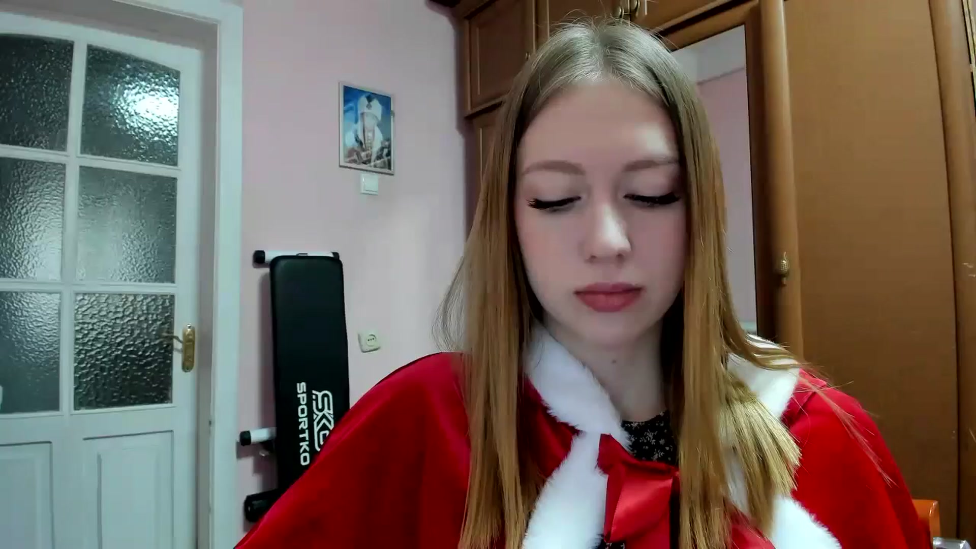 Gallery image thumbnail from RoboSasha's myfreecams stream on, 12/23/2024, 11:53 image 6 of 20