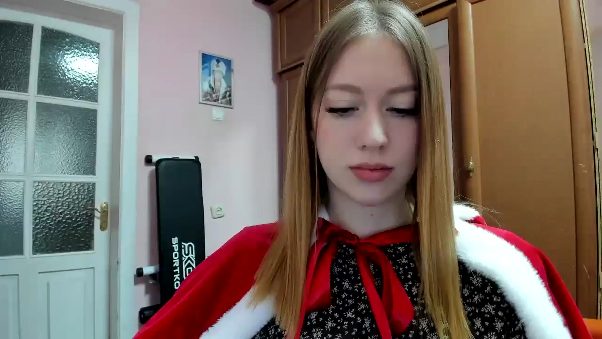 Gallery image thumbnail from RoboSasha's myfreecams stream on, 12/23/2024, 11:53 image 17 of 20