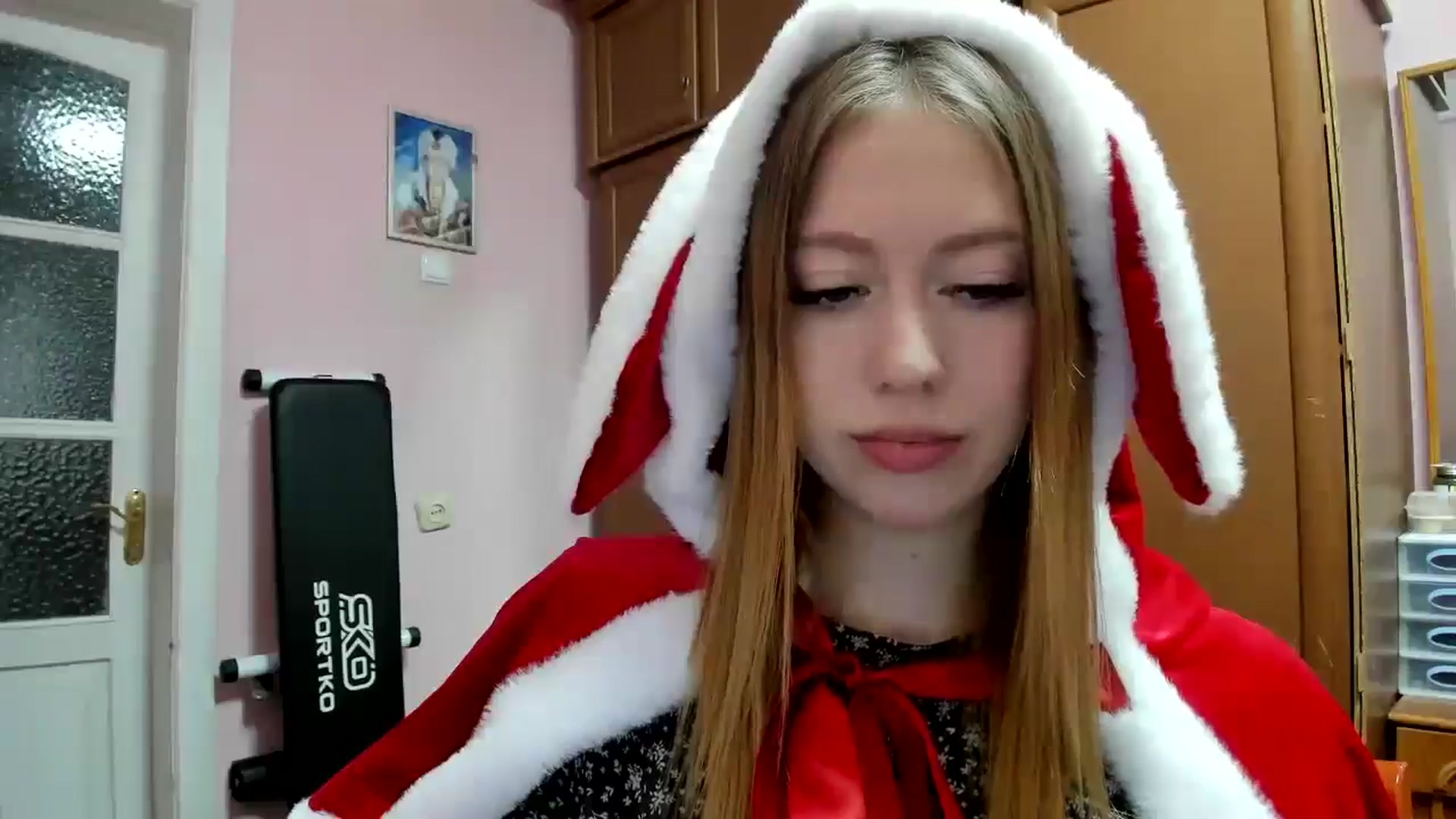 Gallery image thumbnail from RoboSasha's myfreecams stream on, 12/23/2024, 12:46 image 16 of 20