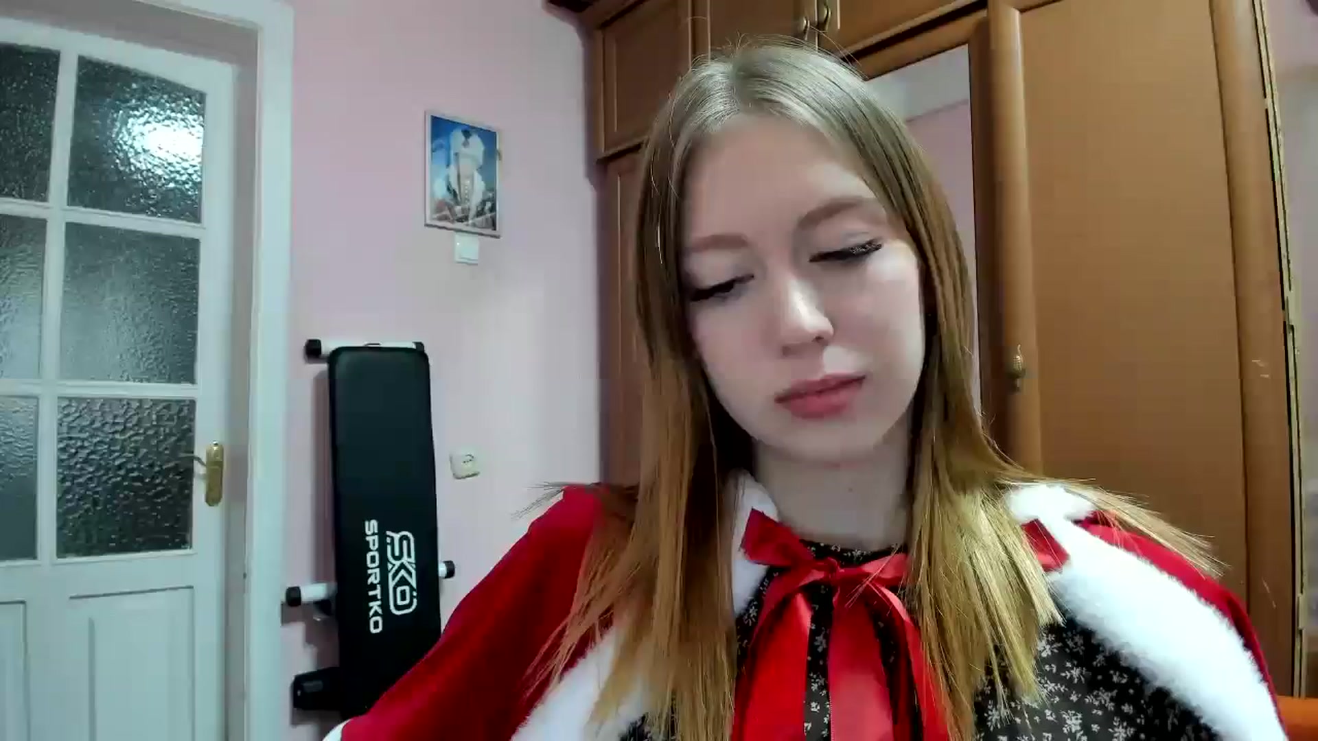 Gallery image thumbnail from RoboSasha's myfreecams stream on, 12/23/2024, 12:46 image 7 of 20