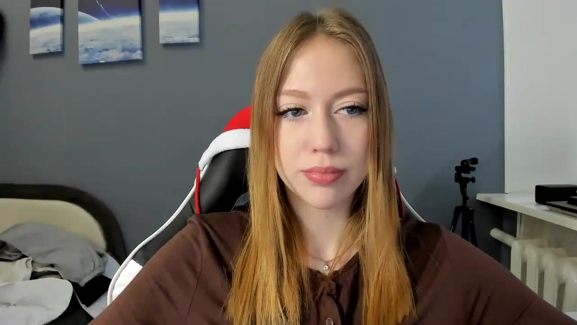 Gallery image thumbnail from RoboSasha's myfreecams stream on, 12/24/2024, 13:22 image 2 of 20