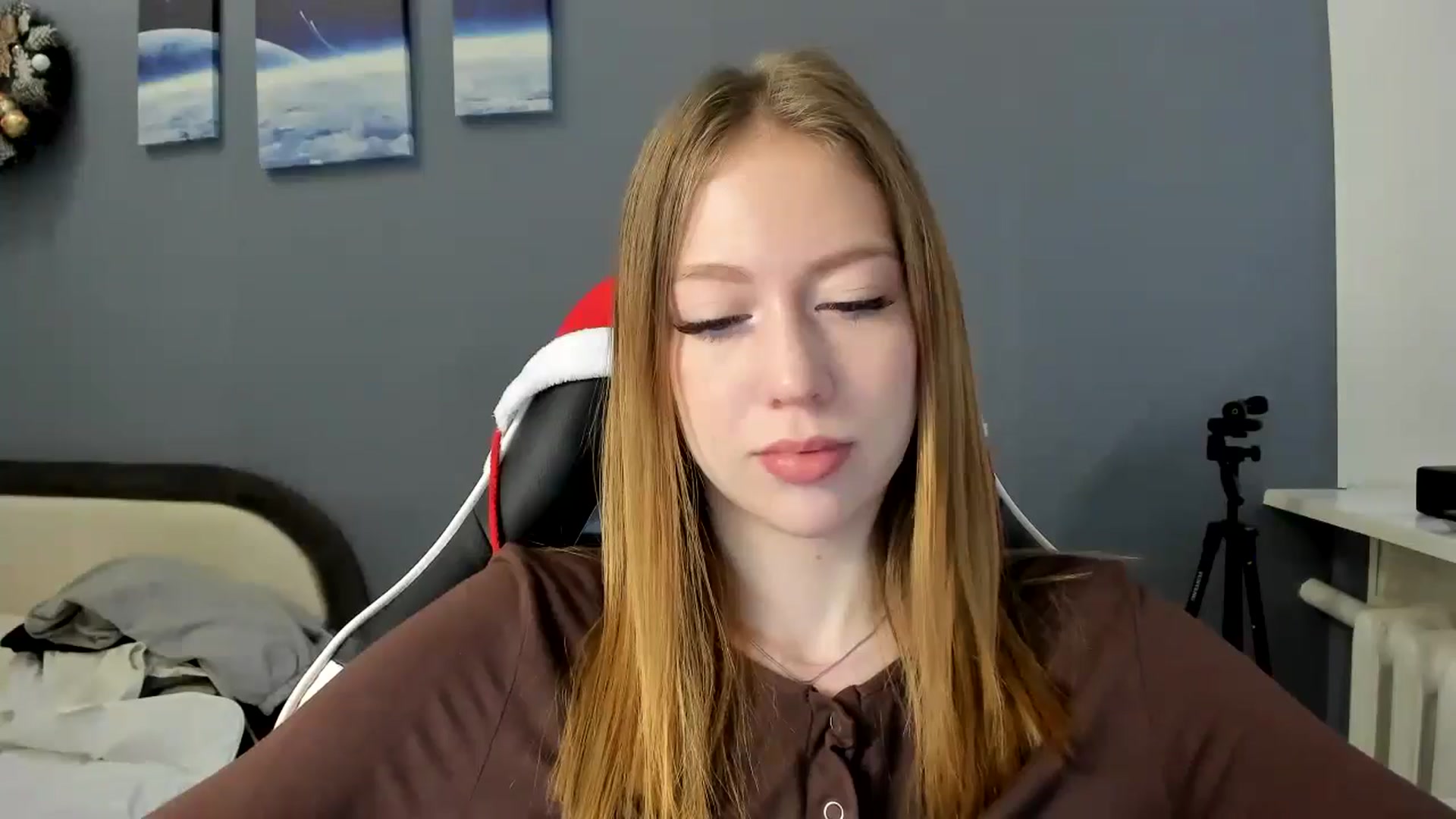 Gallery image thumbnail from RoboSasha's myfreecams stream on, 12/24/2024, 13:22 image 20 of 20