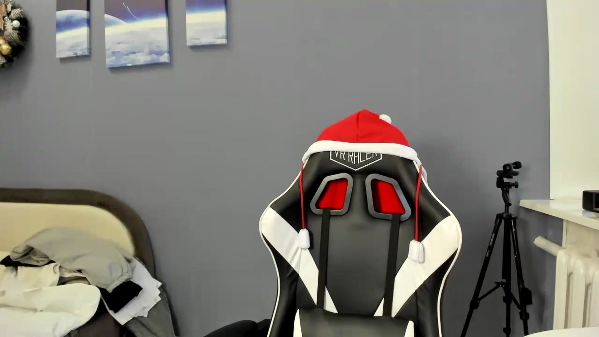 Gallery image thumbnail from RoboSasha's myfreecams stream on, 12/24/2024, 13:22 image 14 of 20