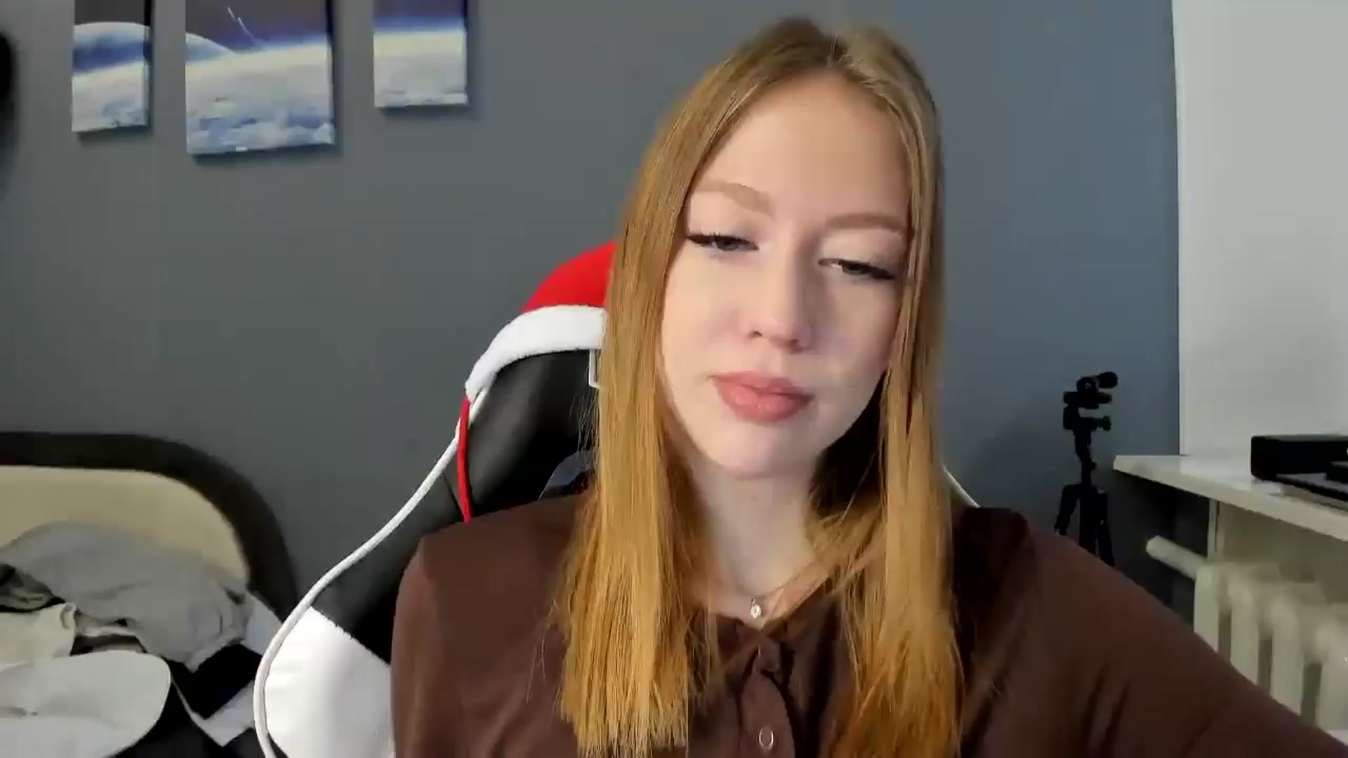 Gallery image thumbnail from RoboSasha's myfreecams stream on, 12/24/2024, 13:22 image 1 of 20