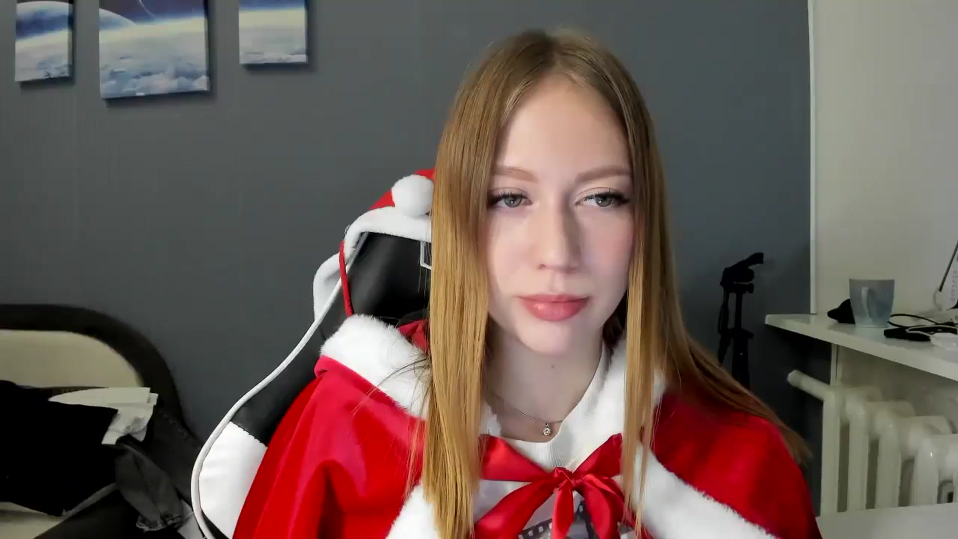 Gallery image thumbnail from RoboSasha's myfreecams stream on, 12/25/2024, 12:26 image 3 of 20