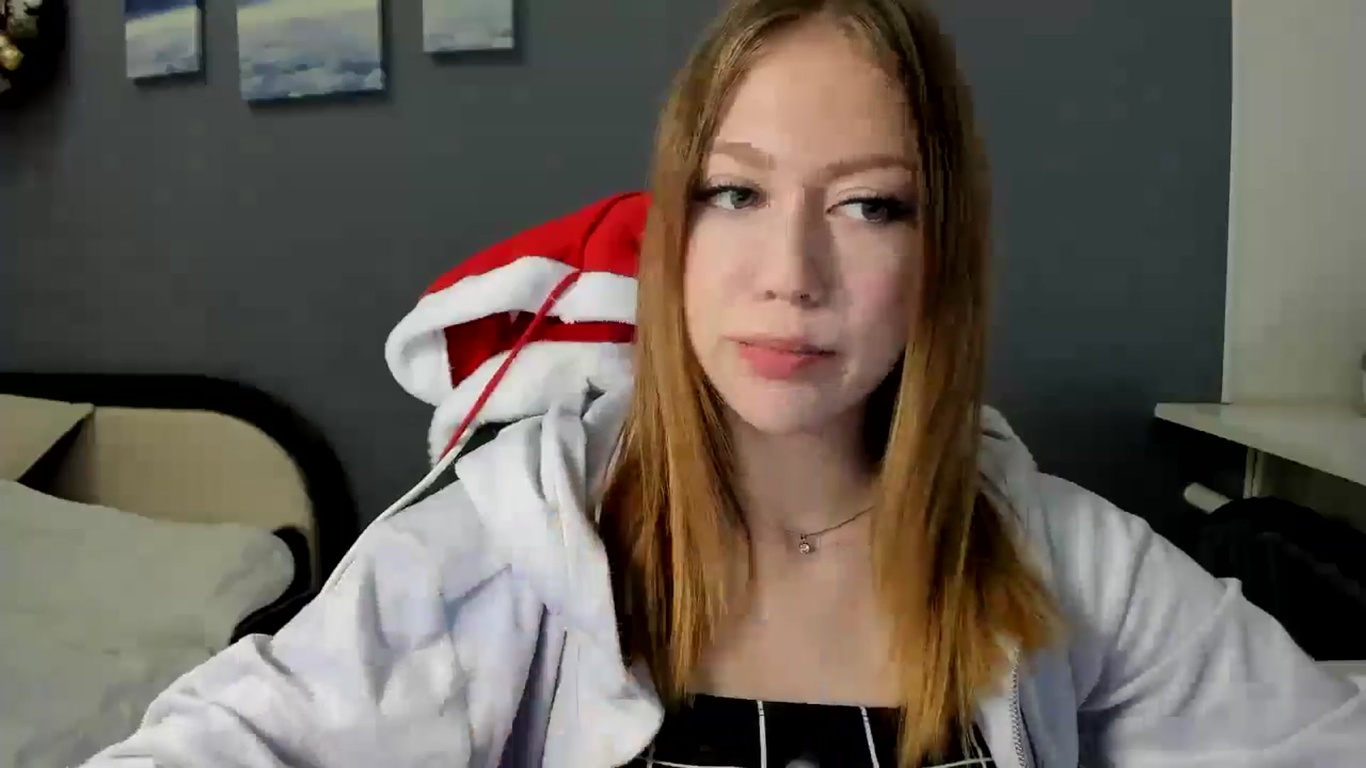 Gallery image thumbnail from RoboSasha's myfreecams stream on, 12/27/2024, 12:29 image 8 of 20