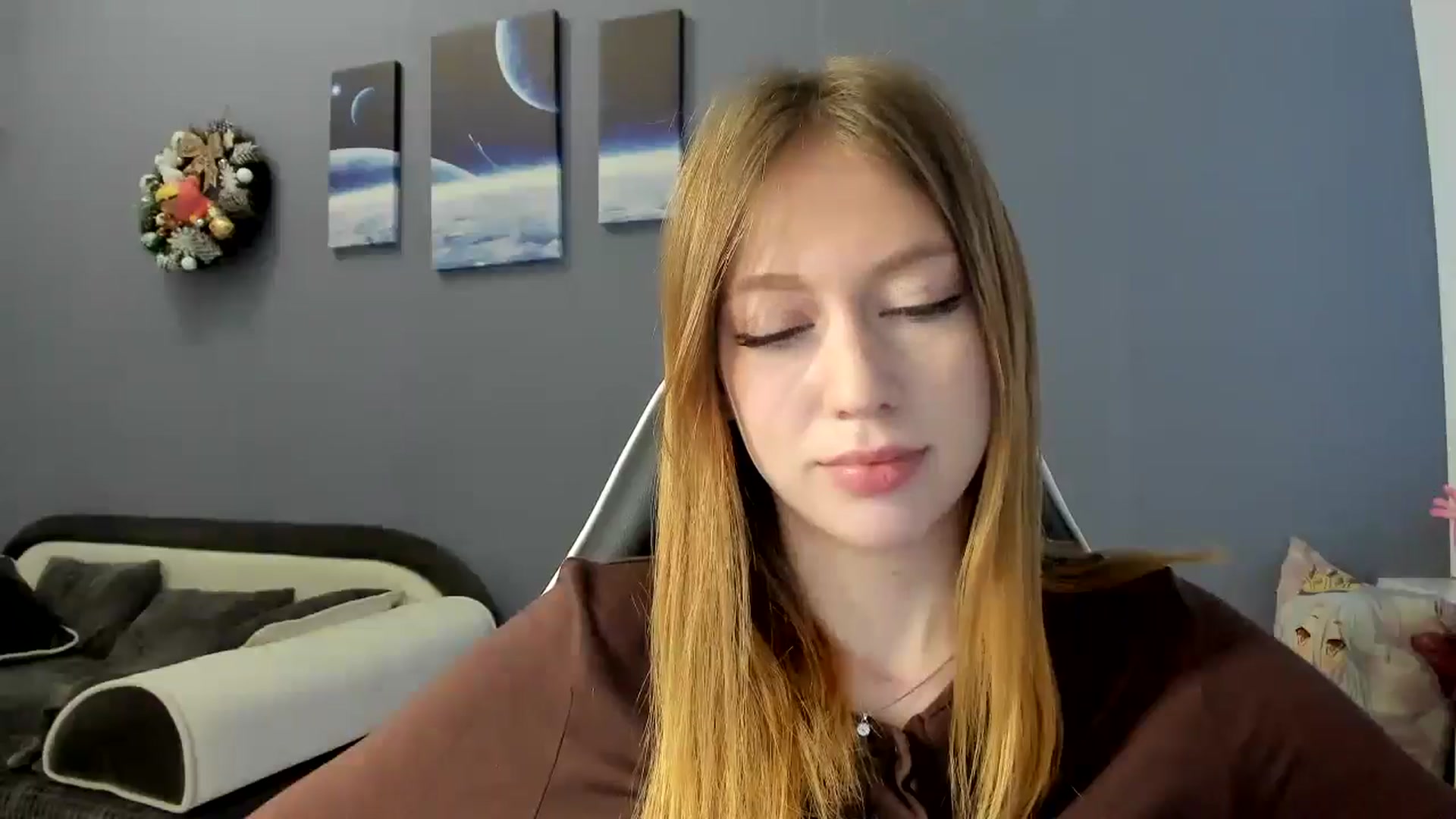 Gallery image thumbnail from RoboSasha's myfreecams stream on, 01/09/2025, 13:26 image 11 of 20
