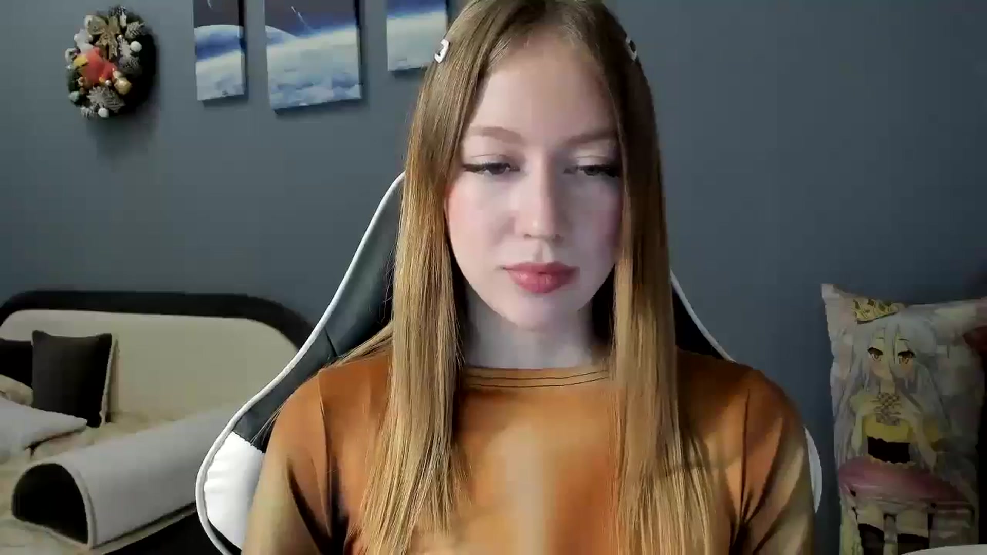 Gallery image thumbnail from RoboSasha's myfreecams stream on, 01/12/2025, 15:08 image 10 of 20