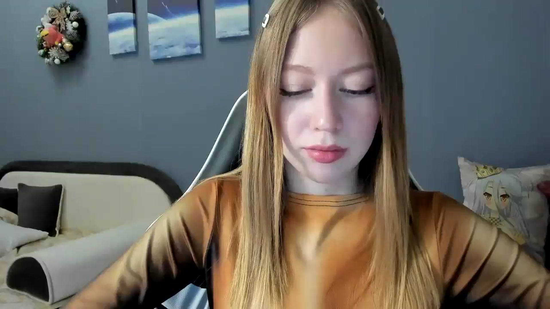 Gallery image thumbnail from RoboSasha's myfreecams stream on, 01/12/2025, 15:08 image 3 of 20