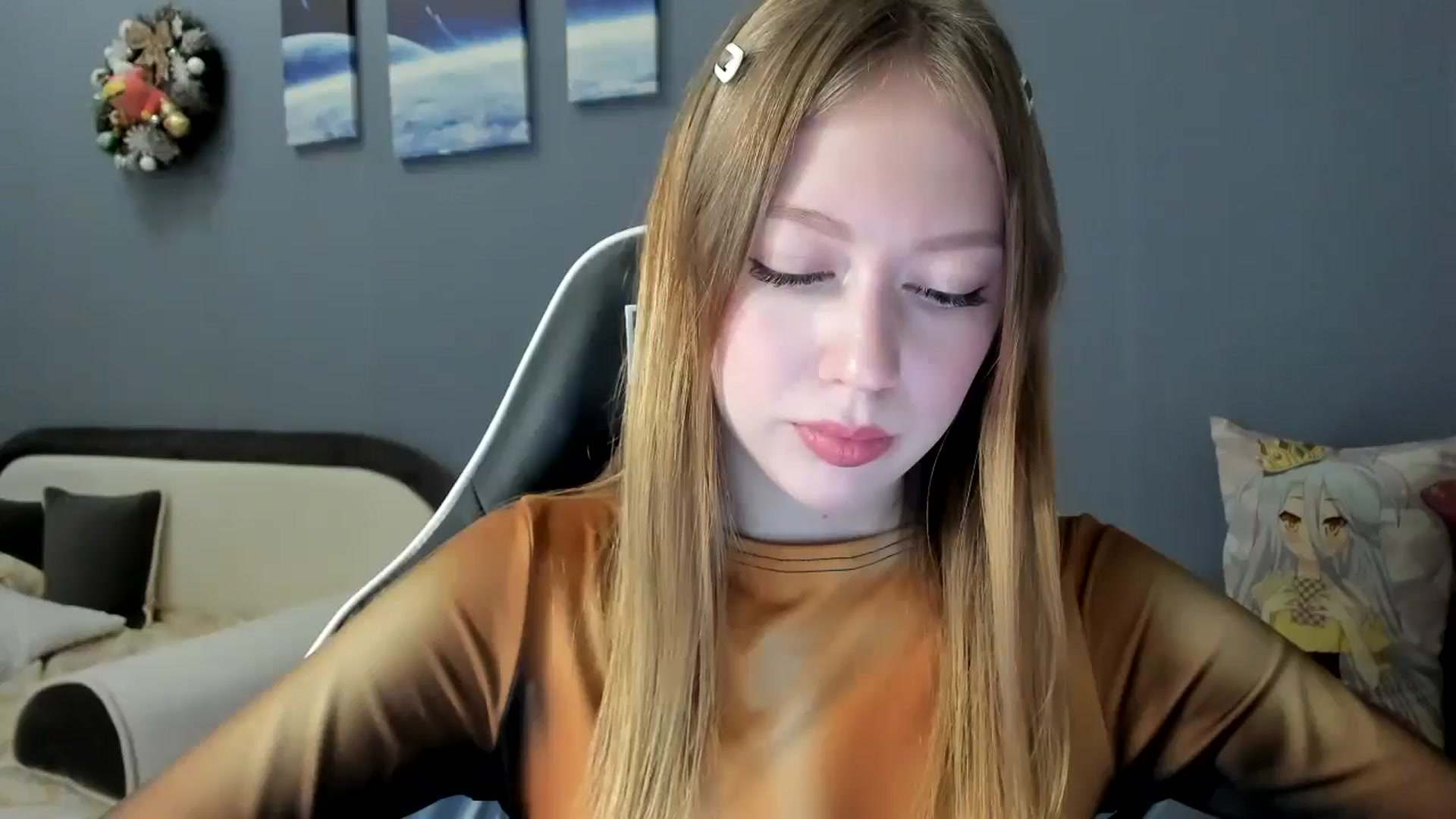 Gallery image thumbnail from RoboSasha's myfreecams stream on, 01/12/2025, 15:08 image 19 of 20