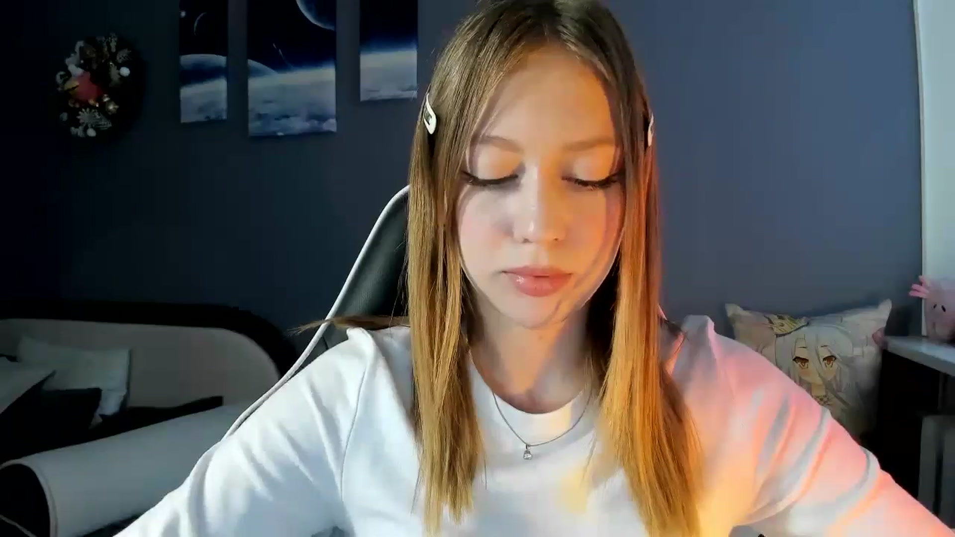 Gallery image thumbnail from RoboSasha's myfreecams stream on, 01/14/2025, 12:54 image 7 of 20