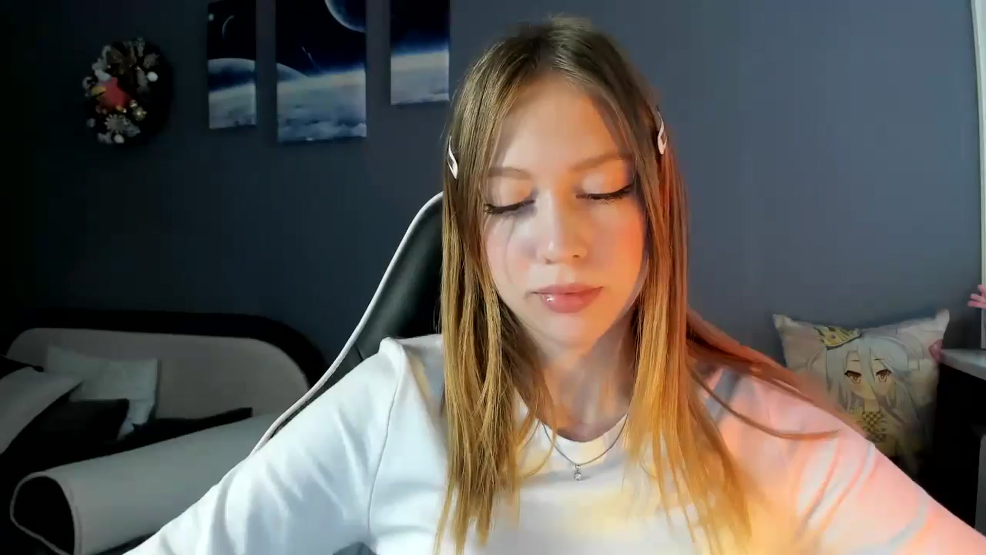 Gallery image thumbnail from RoboSasha's myfreecams stream on, 01/14/2025, 12:54 image 19 of 20