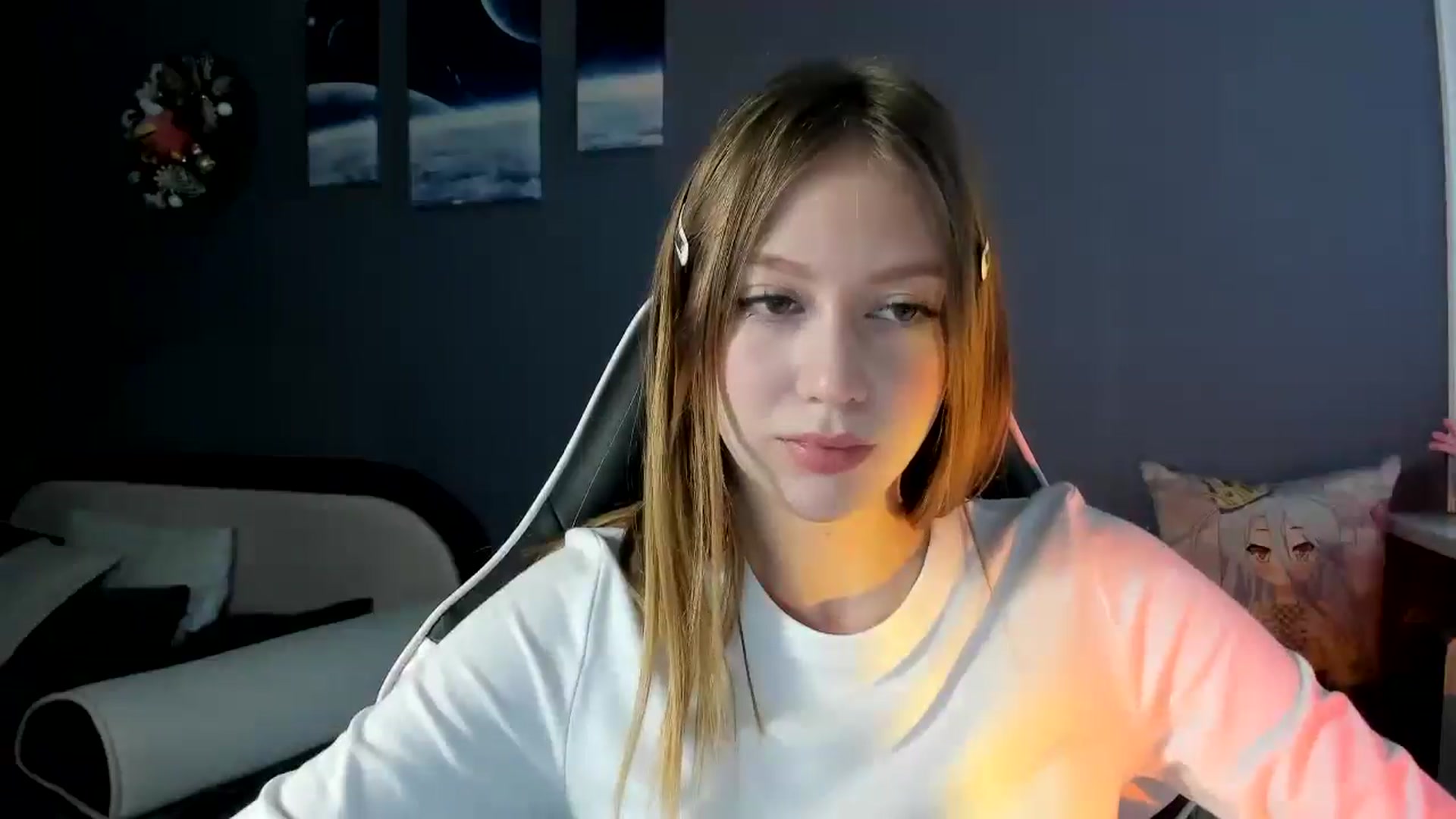 Gallery image thumbnail from RoboSasha's myfreecams stream on, 01/14/2025, 13:47 image 4 of 20