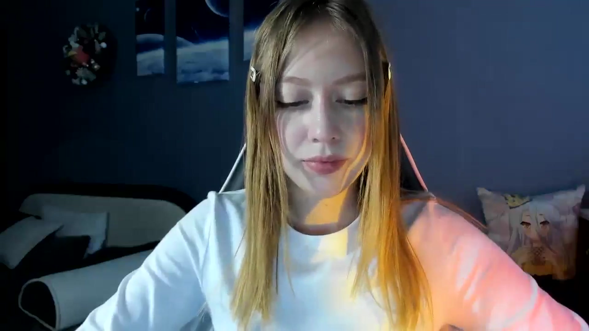 Gallery image thumbnail from RoboSasha's myfreecams stream on, 01/14/2025, 13:47 image 10 of 20