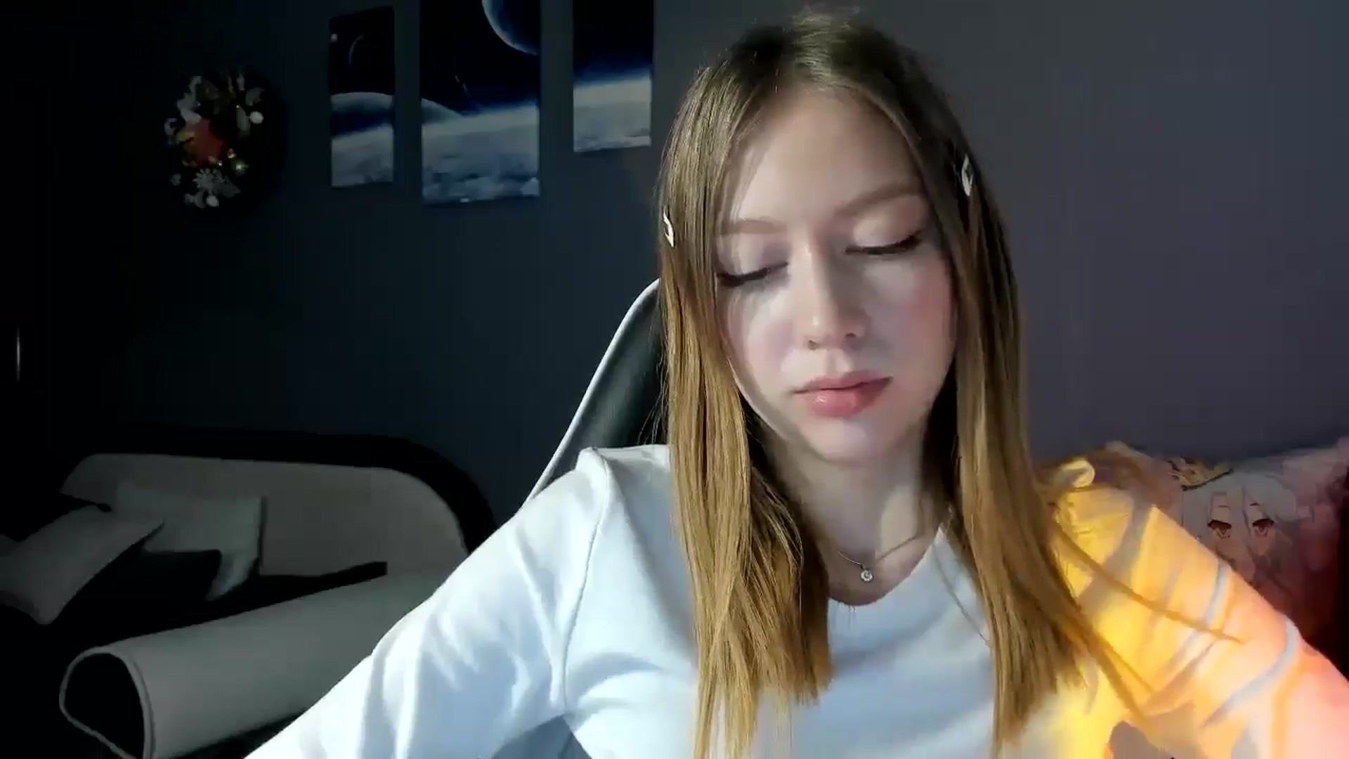 Gallery image thumbnail from RoboSasha's myfreecams stream on, 01/14/2025, 14:17 image 12 of 20