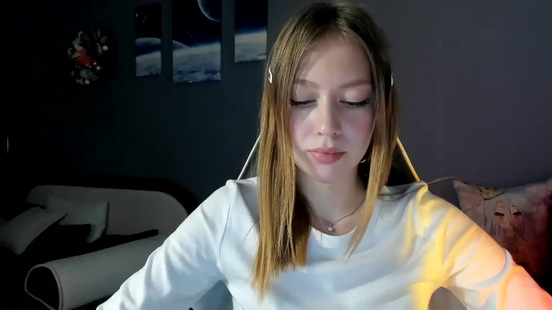 Gallery image thumbnail from RoboSasha's myfreecams stream on, 01/14/2025, 14:17 image 5 of 20