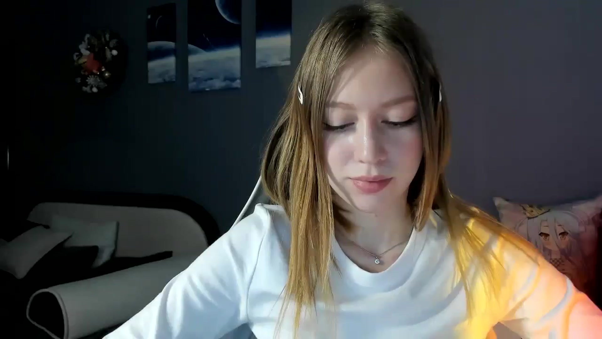 Gallery image thumbnail from RoboSasha's myfreecams stream on, 01/14/2025, 14:17 image 18 of 20