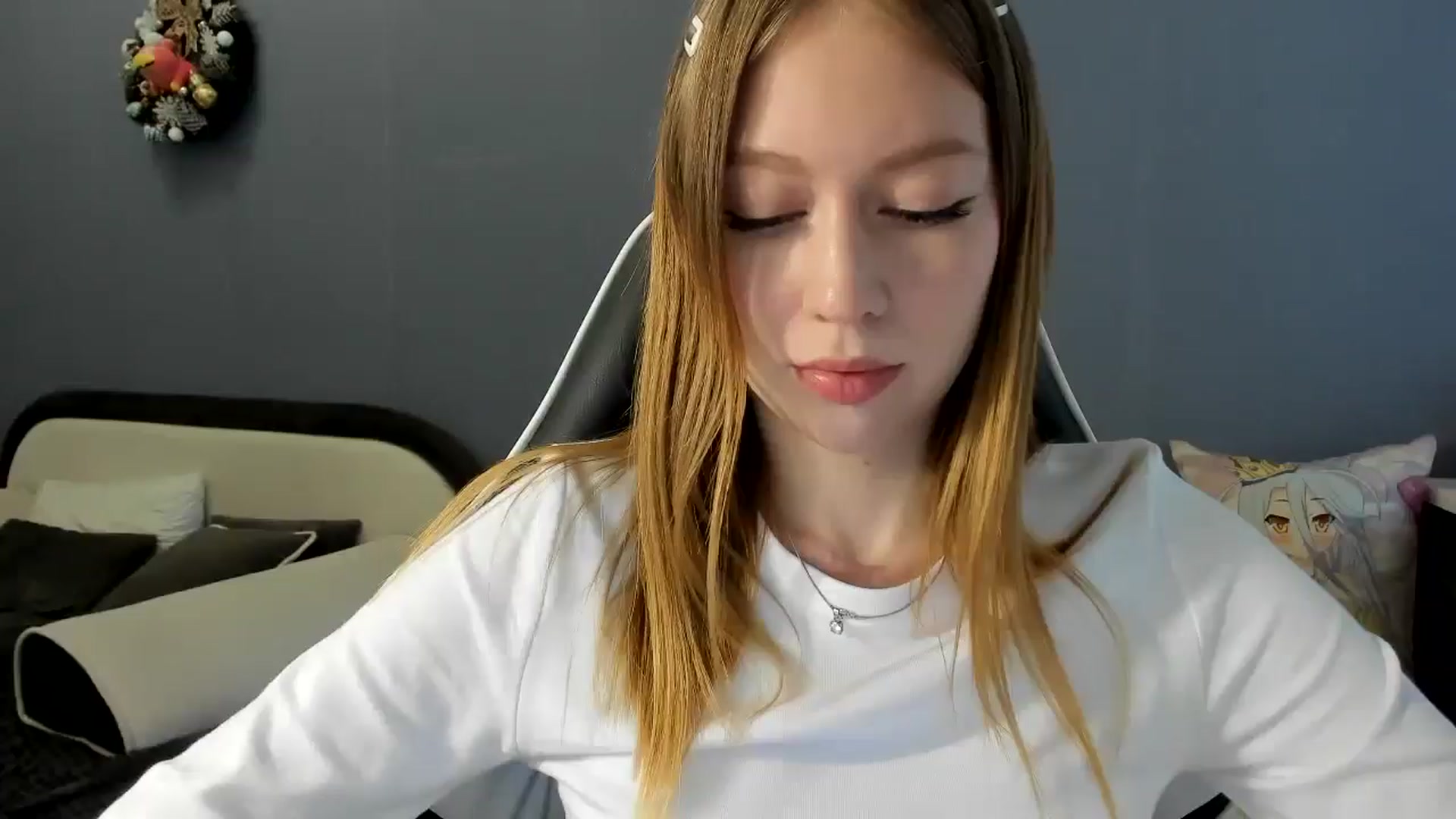 Gallery image thumbnail from RoboSasha's myfreecams stream on, 01/15/2025, 13:16 image 16 of 20