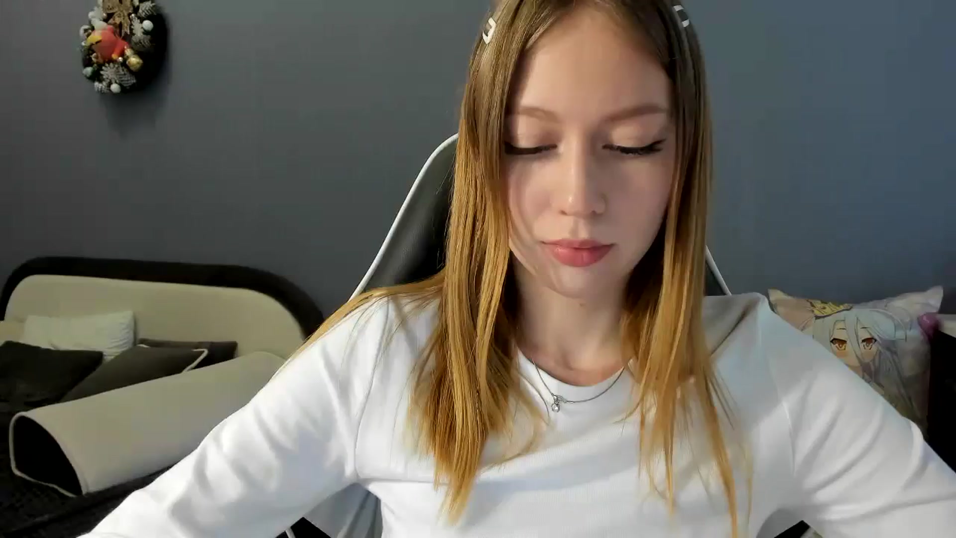 Gallery image thumbnail from RoboSasha's myfreecams stream on, 01/15/2025, 13:16 image 18 of 20
