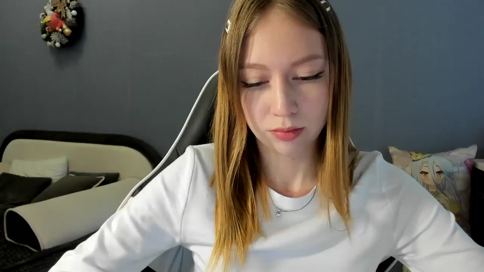 Gallery image thumbnail from RoboSasha's myfreecams stream on, 01/15/2025, 13:16 image 10 of 20