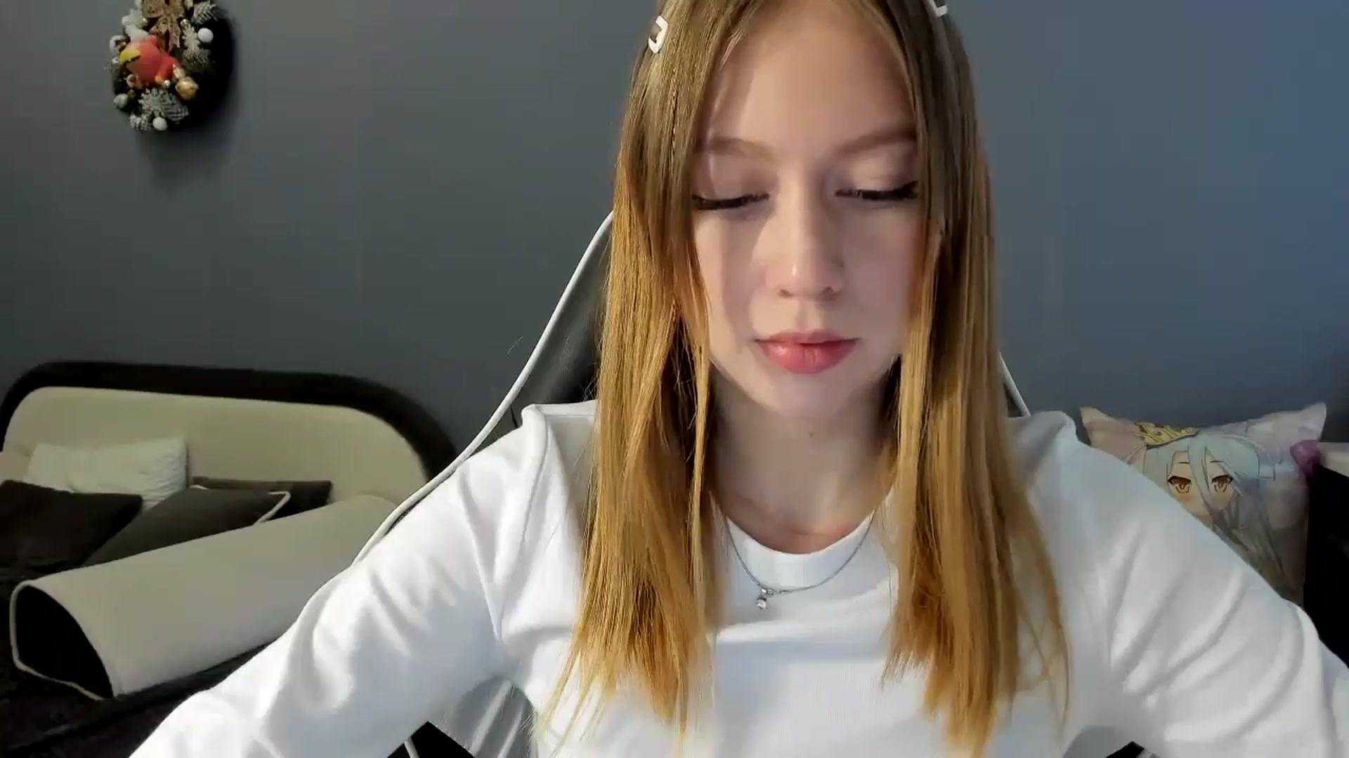 Gallery image thumbnail from RoboSasha's myfreecams stream on, 01/15/2025, 13:16 image 2 of 20