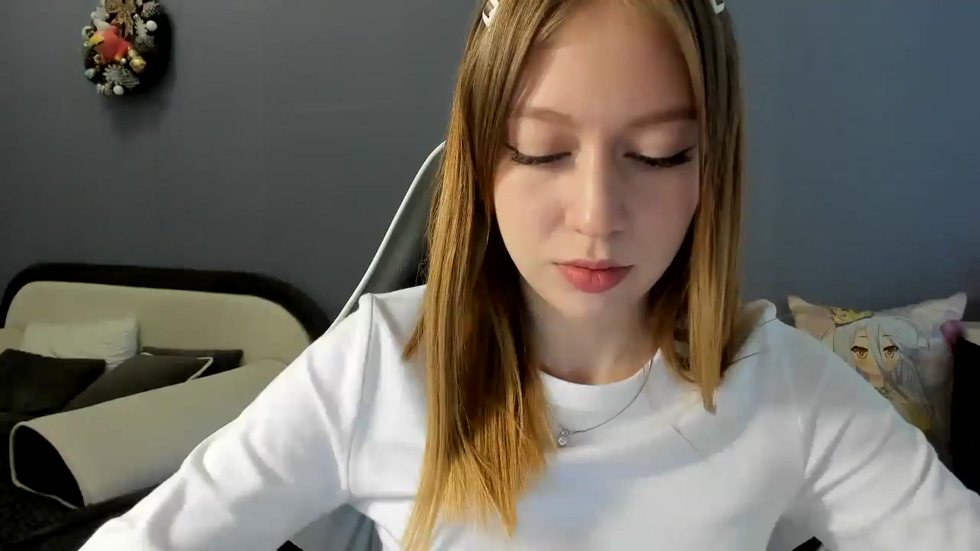 Gallery image thumbnail from RoboSasha's myfreecams stream on, 01/15/2025, 13:16 image 7 of 20