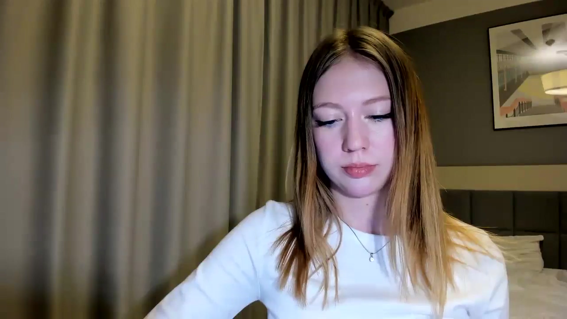 Gallery image thumbnail from RoboSasha's myfreecams stream on, 01/22/2025, 19:53 image 16 of 20