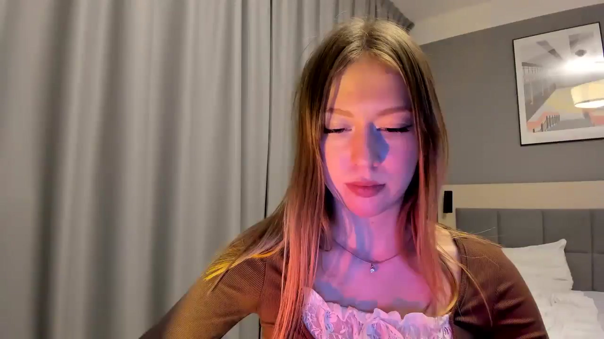 Gallery image thumbnail from RoboSasha's myfreecams stream on, 01/23/2025, 19:17 image 14 of 20