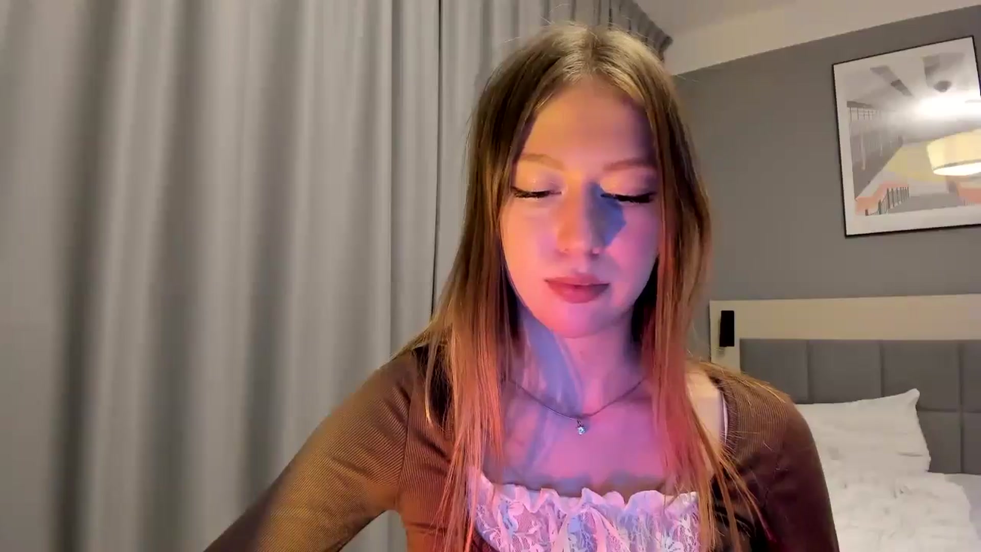 Gallery image thumbnail from RoboSasha's myfreecams stream on, 01/23/2025, 19:17 image 10 of 20
