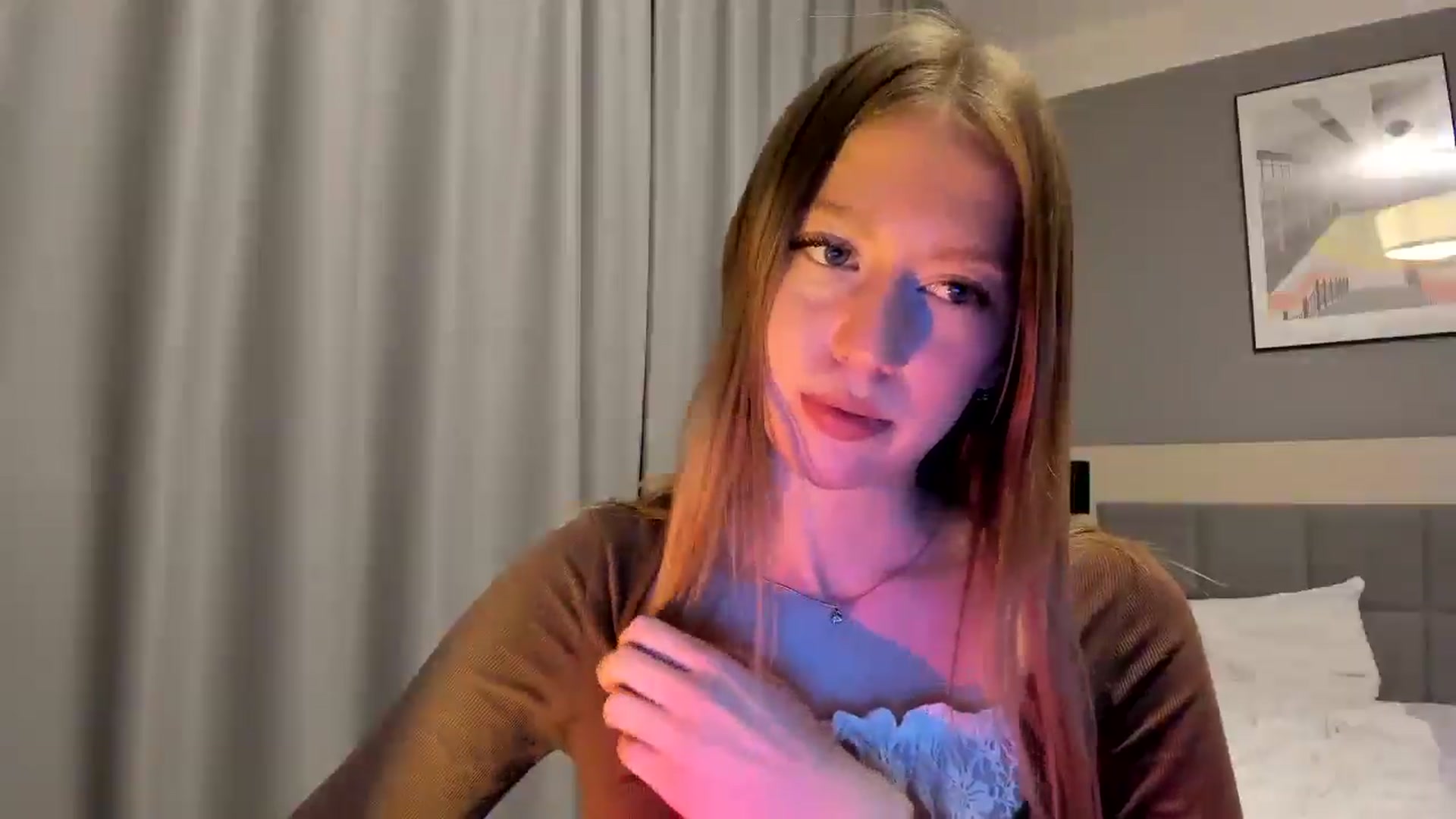 Gallery image thumbnail from RoboSasha's myfreecams stream on, 01/23/2025, 19:17 image 6 of 20