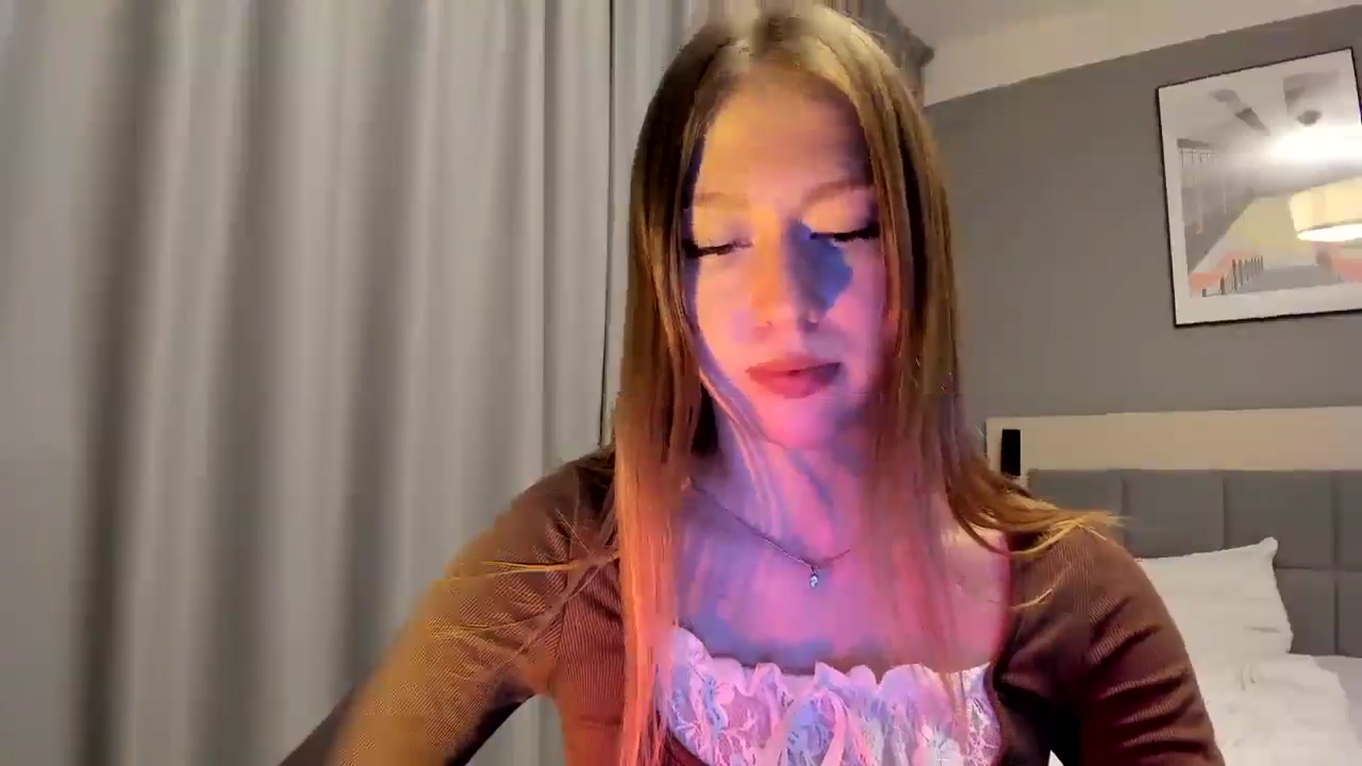 Gallery image thumbnail from RoboSasha's myfreecams stream on, 01/23/2025, 19:17 image 5 of 20