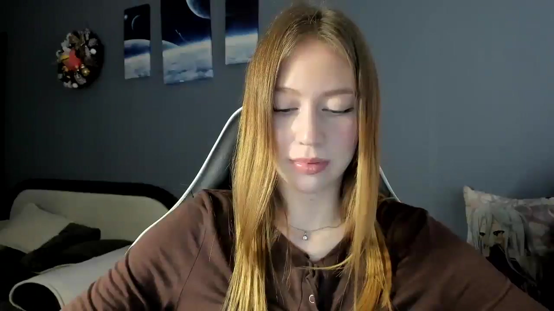 Gallery image thumbnail from RoboSasha's myfreecams stream on, 01/31/2025, 14:11 image 18 of 20